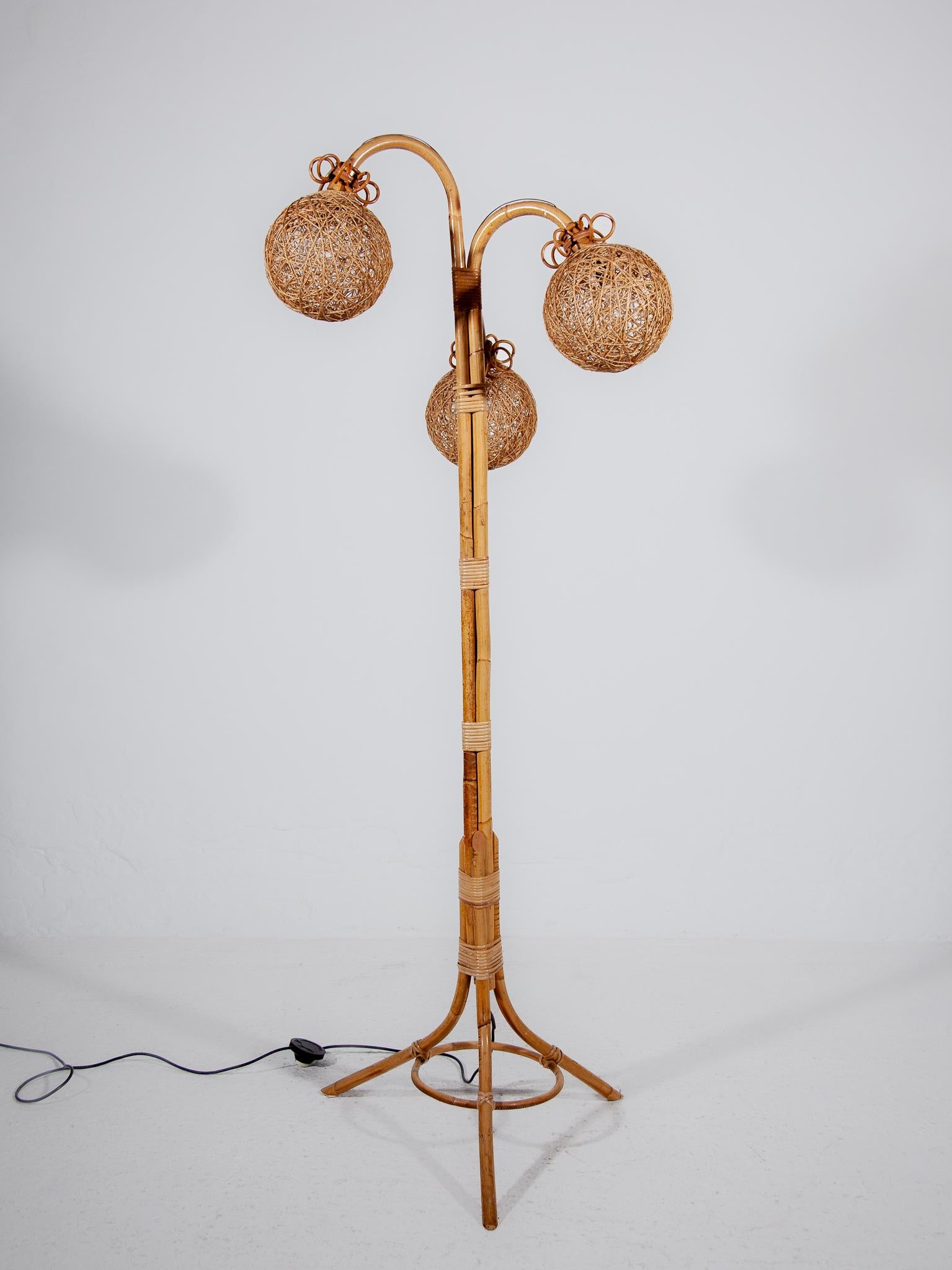 Hand-Crafted Bamboo BOHO style Floorlamp, France 1970s, Three Wicker Globes