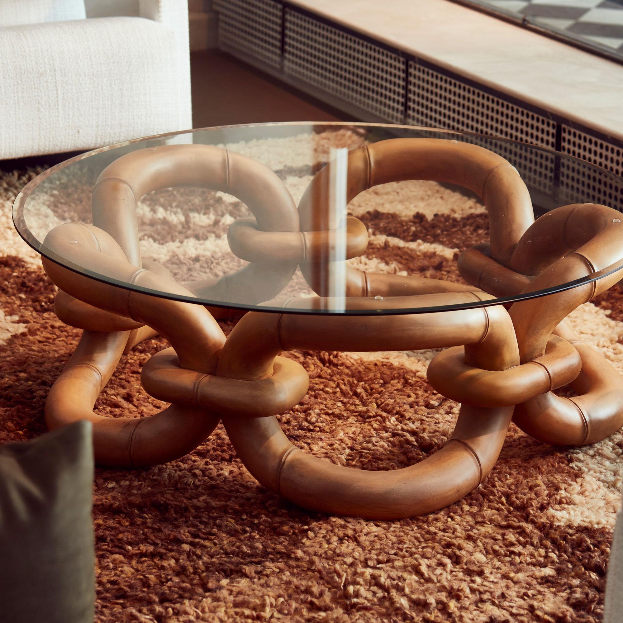 Mesa baja de bambú con tapa de cristal, pequeña en venta 1
