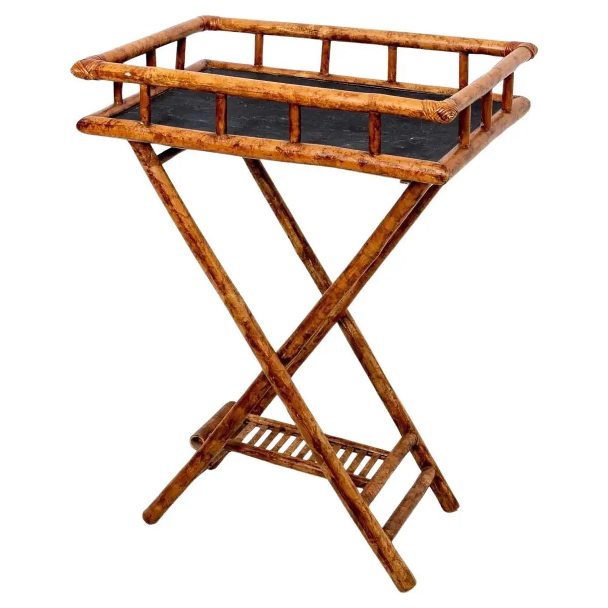 Plateau en bambou pour majordome sur Stand en vente 3