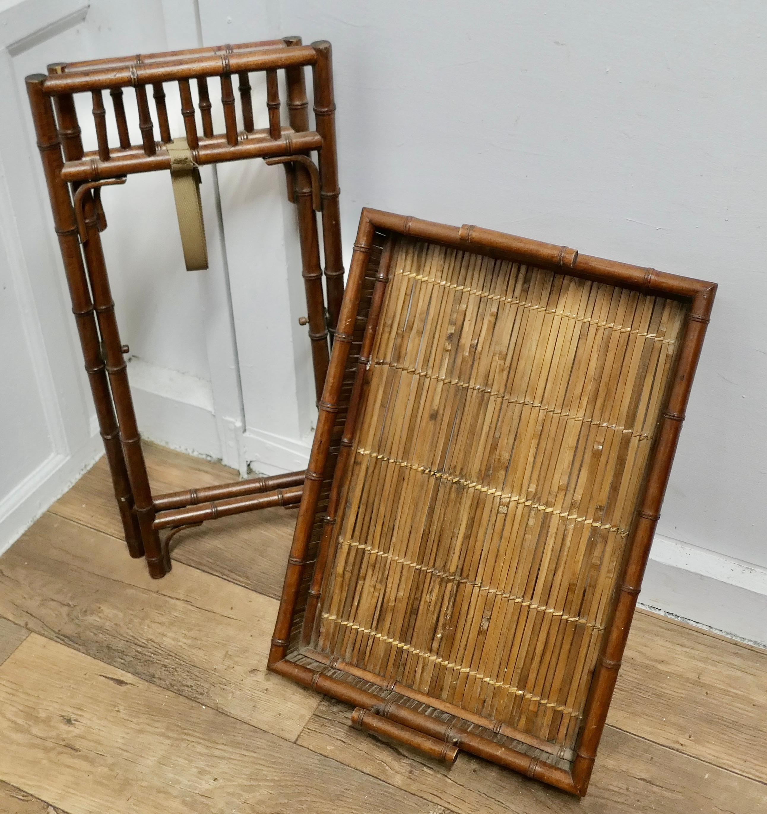 Bamboo Butlers Tray on Stand In Good Condition For Sale In Chillerton, Isle of Wight