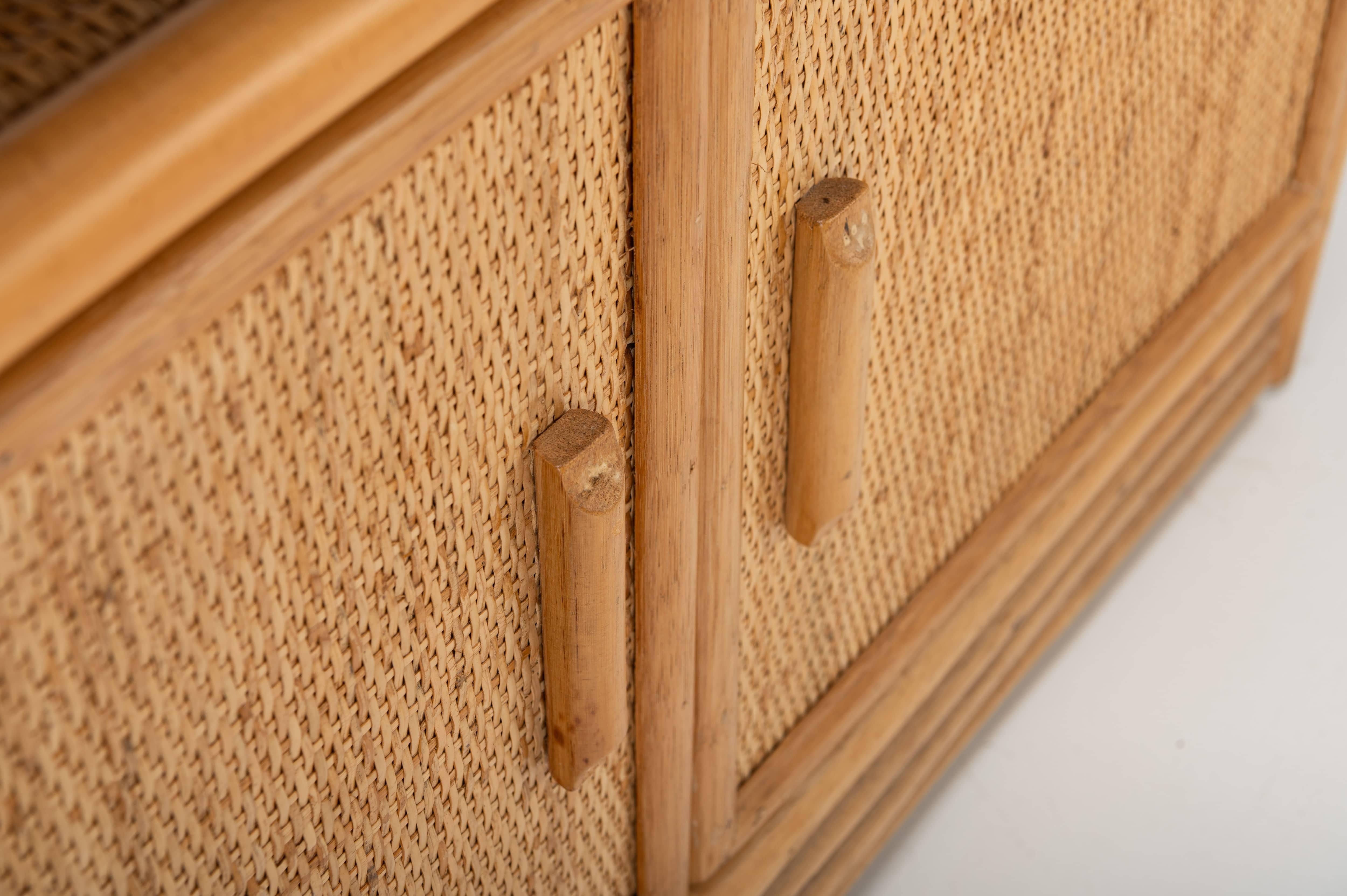 Credenza in bambù in vendita 2