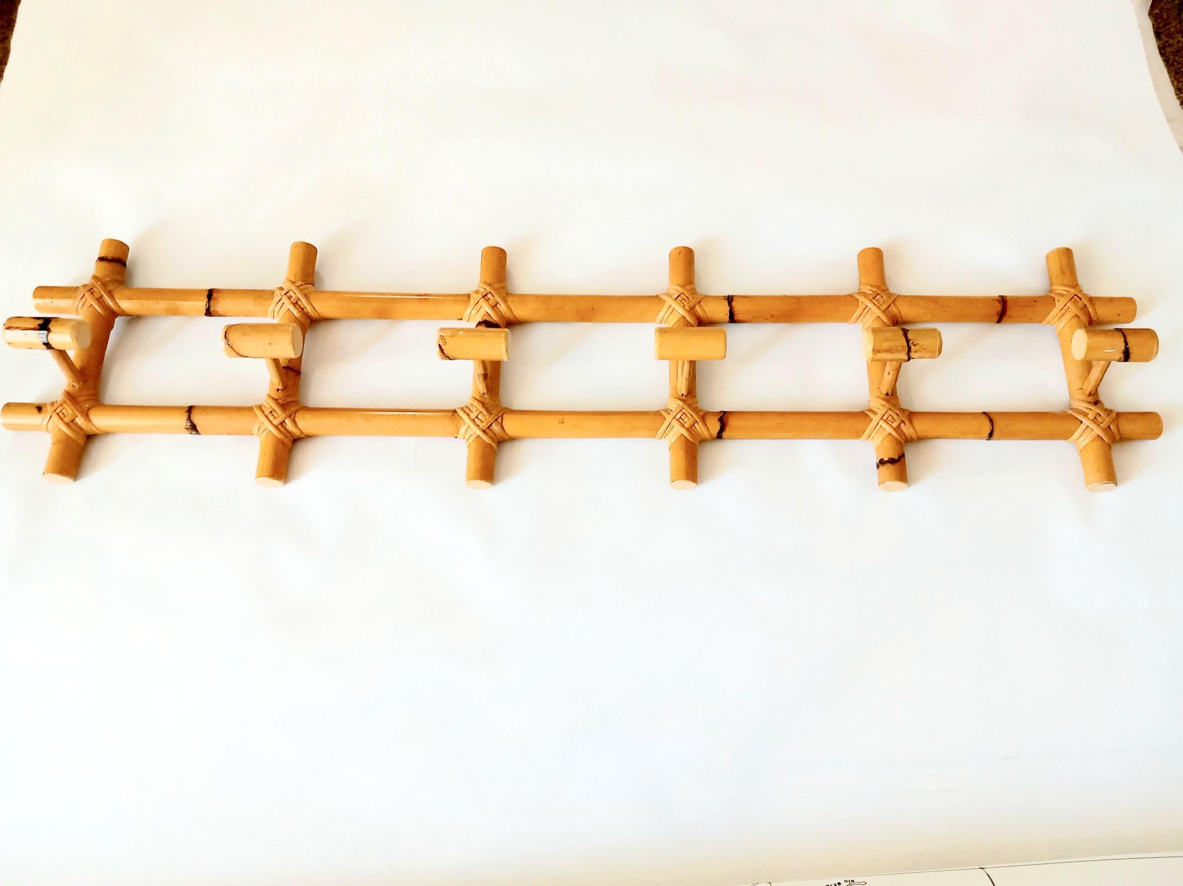  Coat Rack Bamboo 6 Hangers Natural Color and Elegant Shape. Spain, Mid-Century For Sale 6