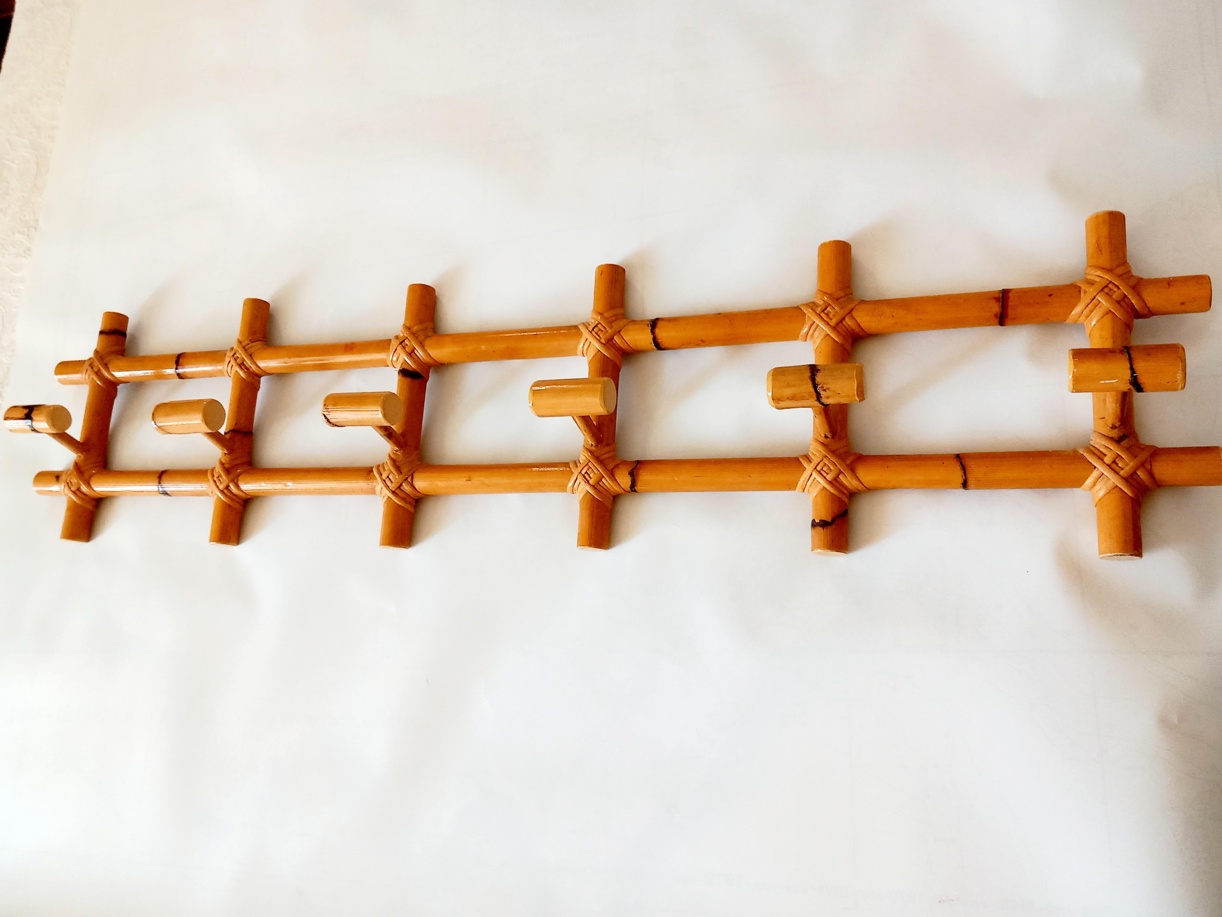  Coat Rack Bamboo 6 Hangers Natural Color and Elegant Shape. Spain, Mid-Century For Sale 8