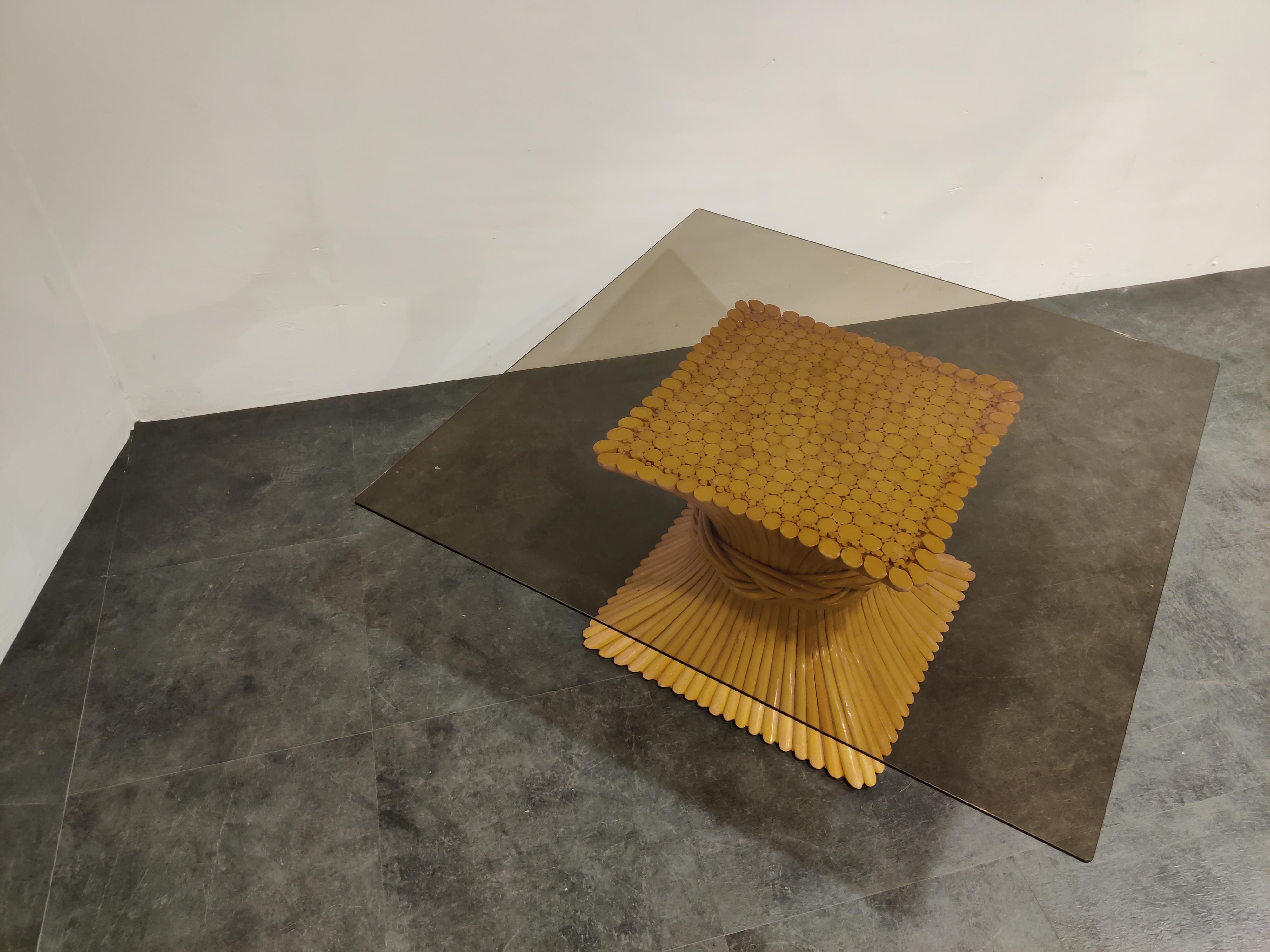 Mesa baja de bambú de McGuire, años 80 Regencia de Hollywood en venta