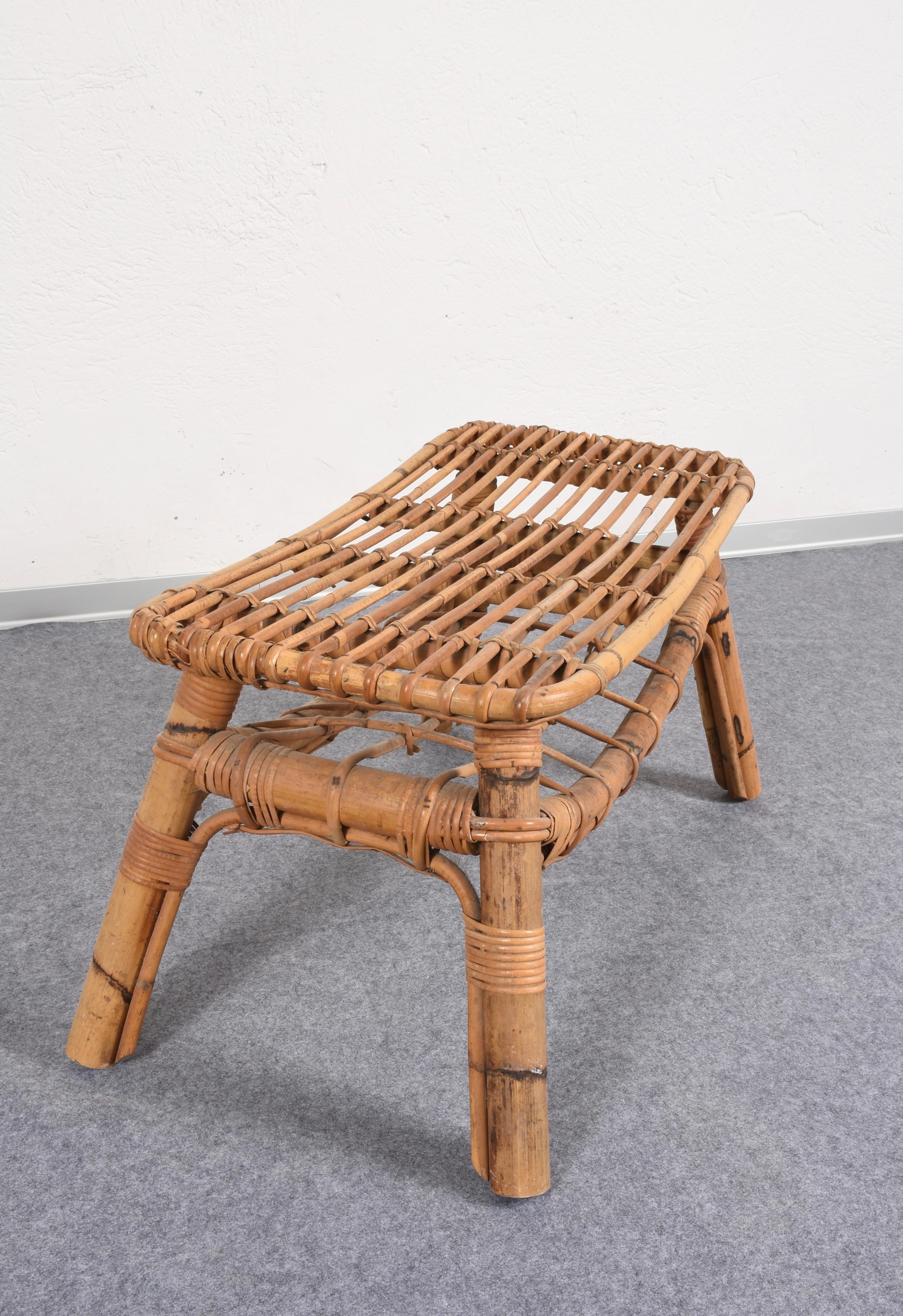 Bamboo coffee table with magazine rack, Italy  In Good Condition In Roma, IT