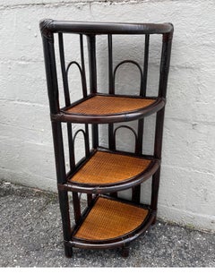 Etagère d'angle en bambou