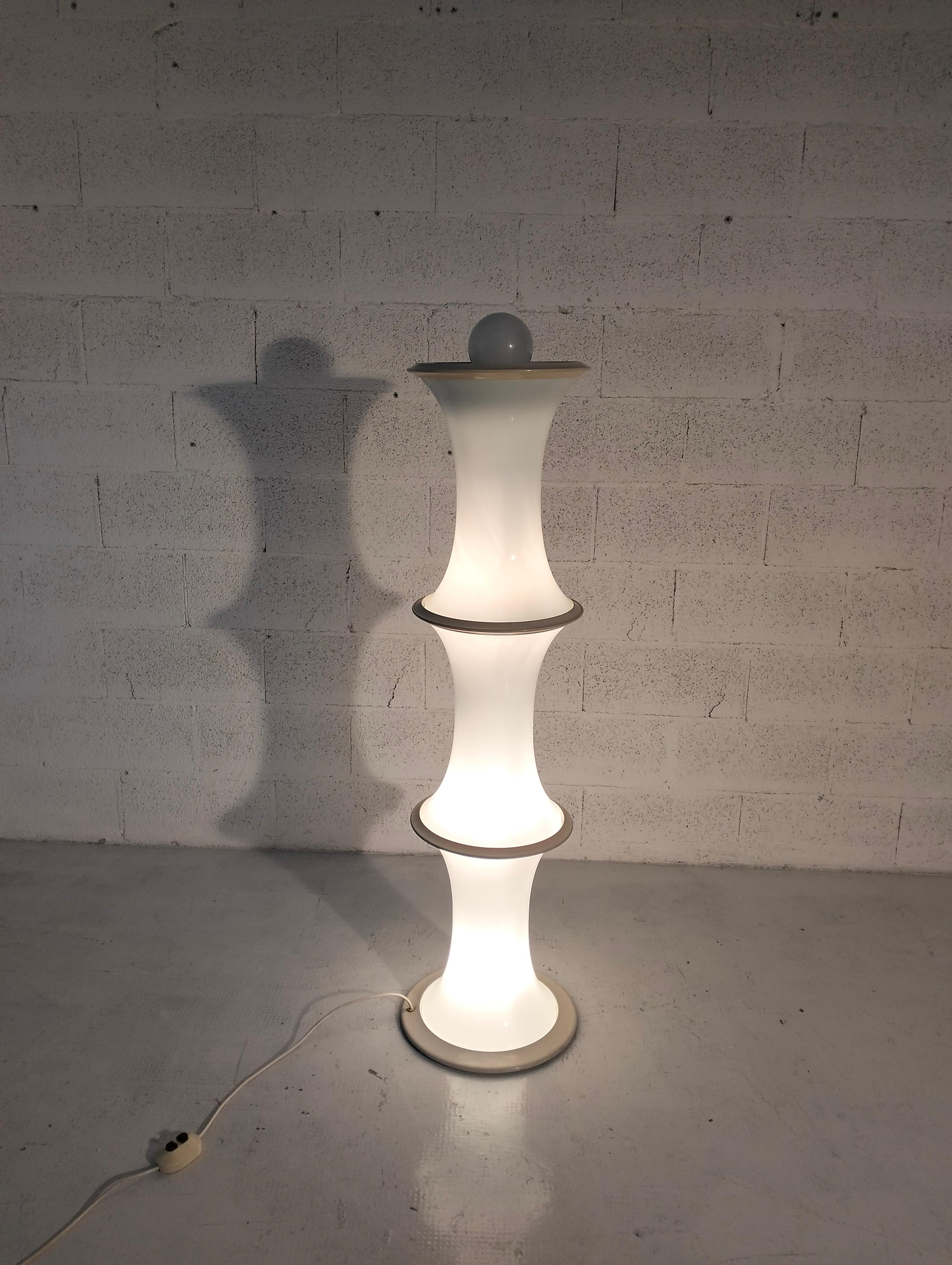 Italian Bamboo floor lamp by Enrico Tronconi for Vistosi - Murano - Italy - 70’s For Sale
