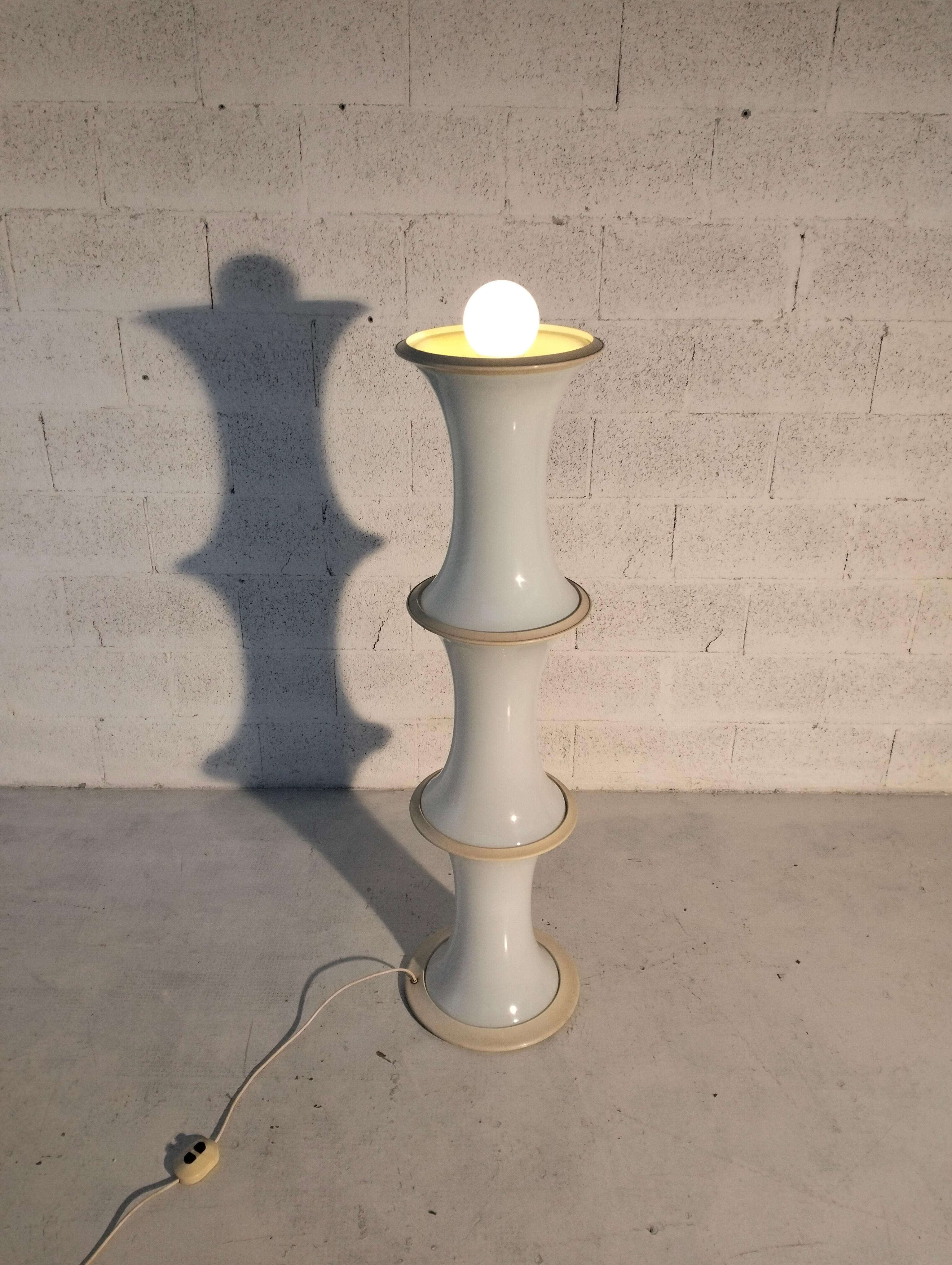 Bamboo floor lamp by Enrico Tronconi for Vistosi - Murano - Italy - 70’s In Good Condition For Sale In Padova, IT