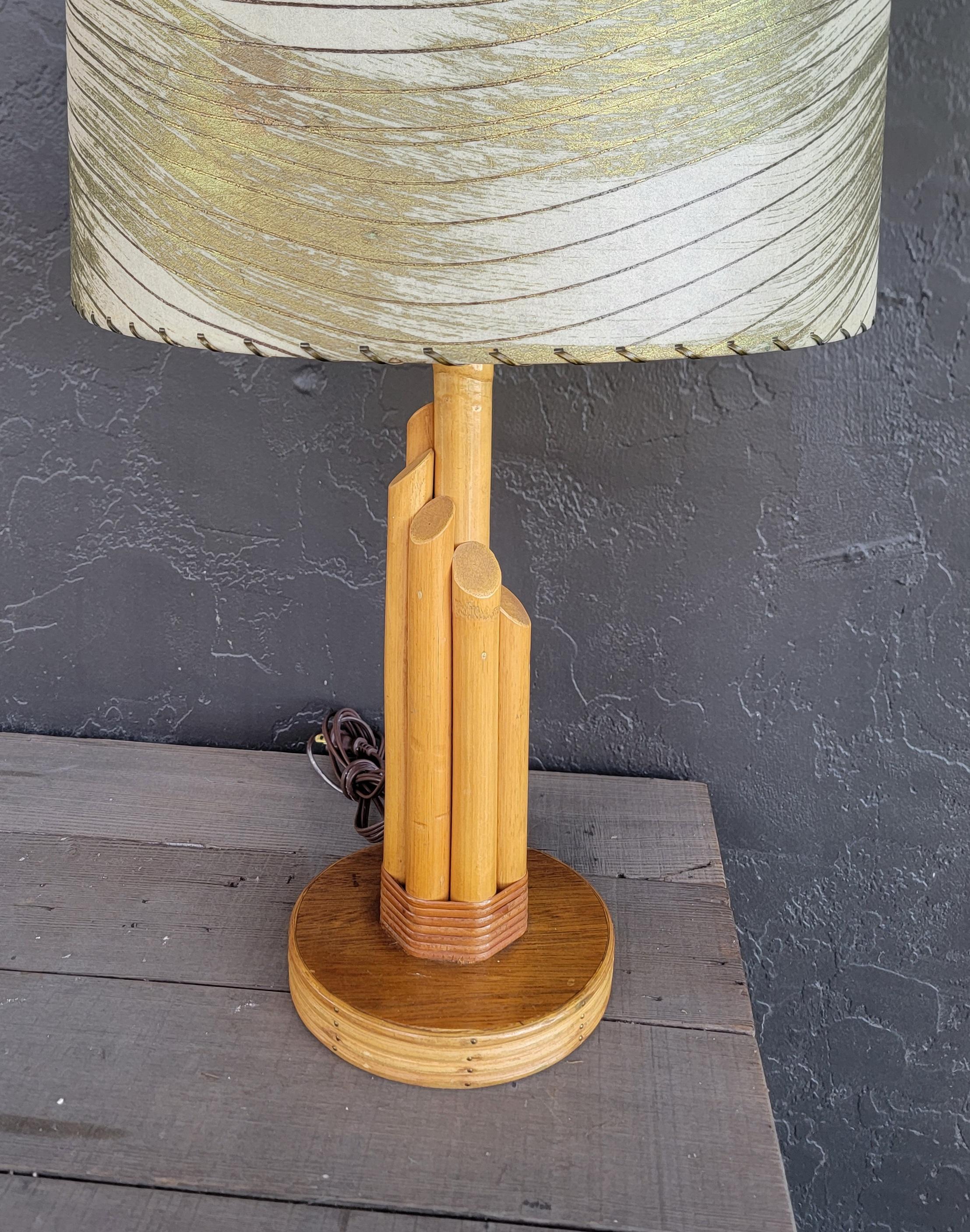 Lampadaire et lampe de table en bambou 1950 Bon état - En vente à Fulton, CA