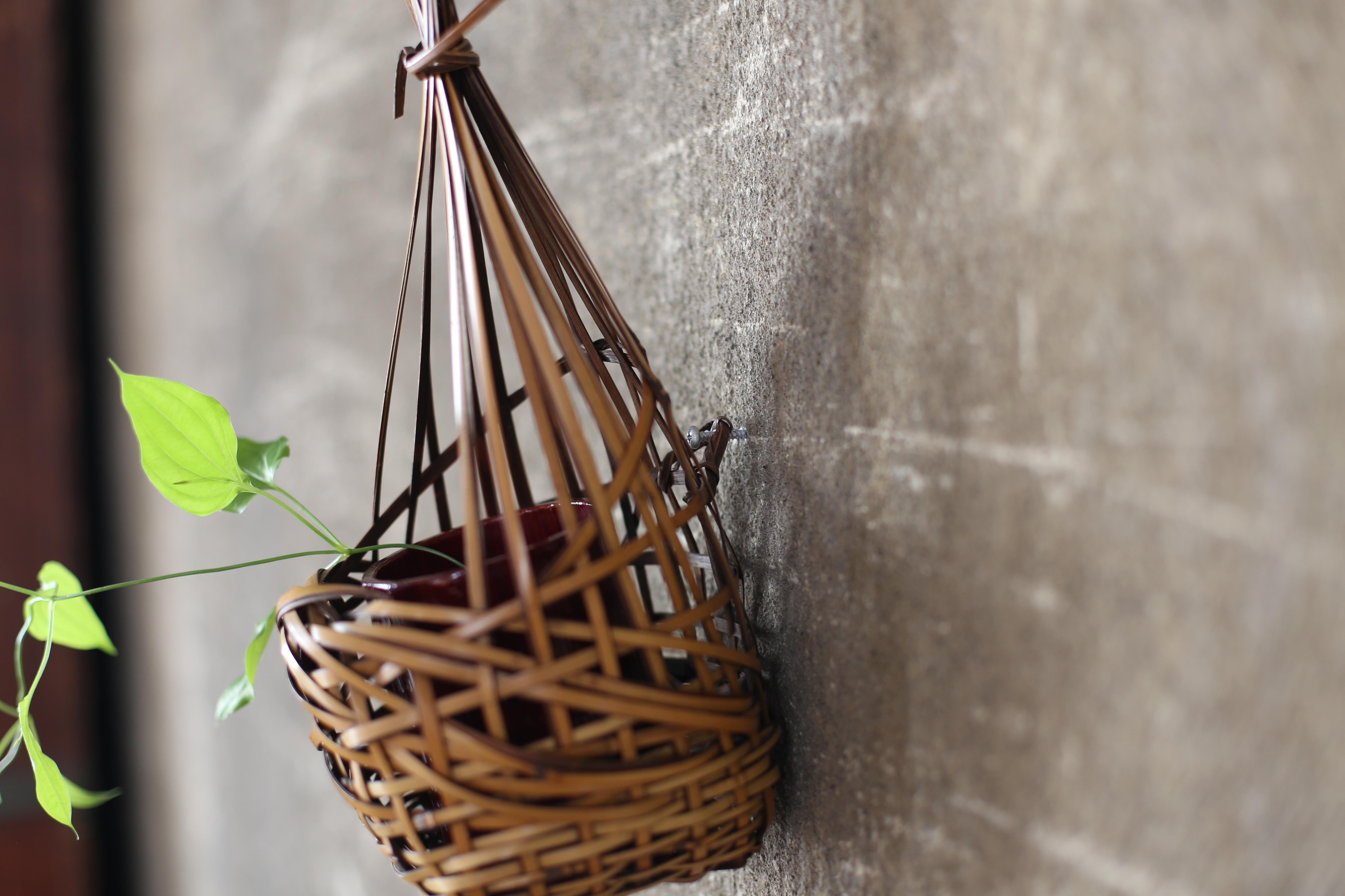 Hand-Carved Bamboo Flower Vase by Suigetsu Buseki For Sale