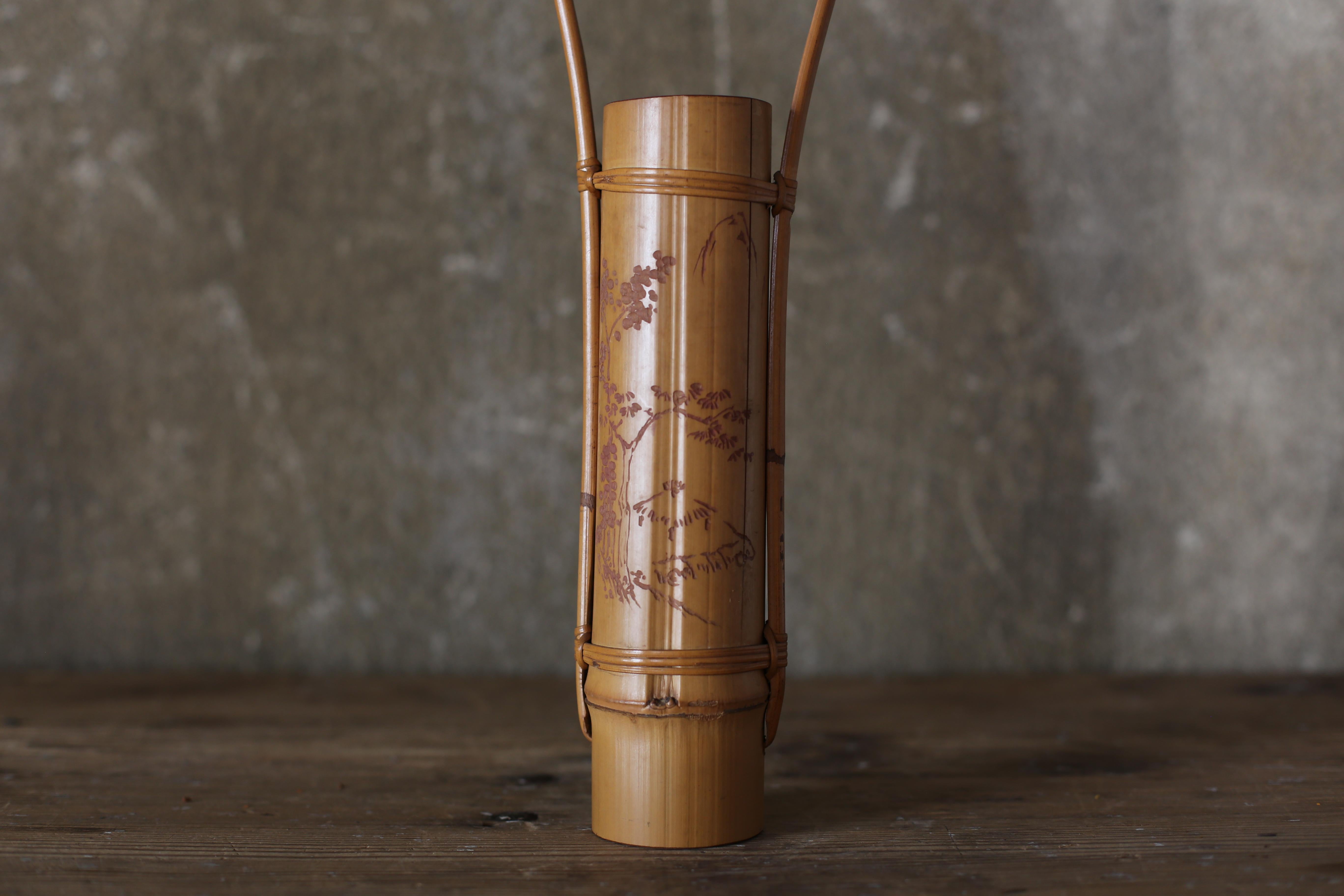 Japanese Bamboo Flower Vase with carved picture For Sale
