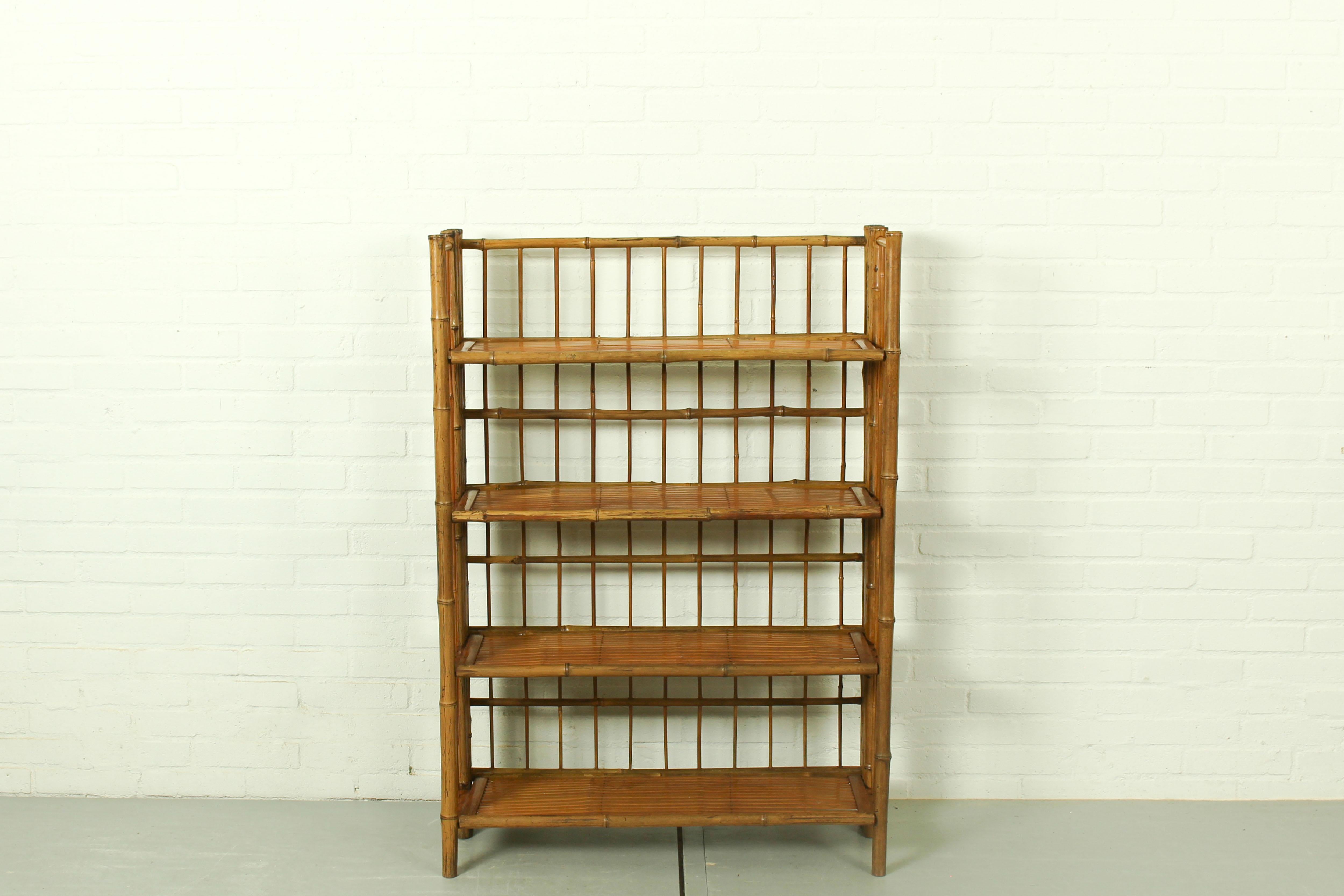 Bamboo Folding Campaign Shelves, France 1920s In Good Condition In Appeltern, Gelderland