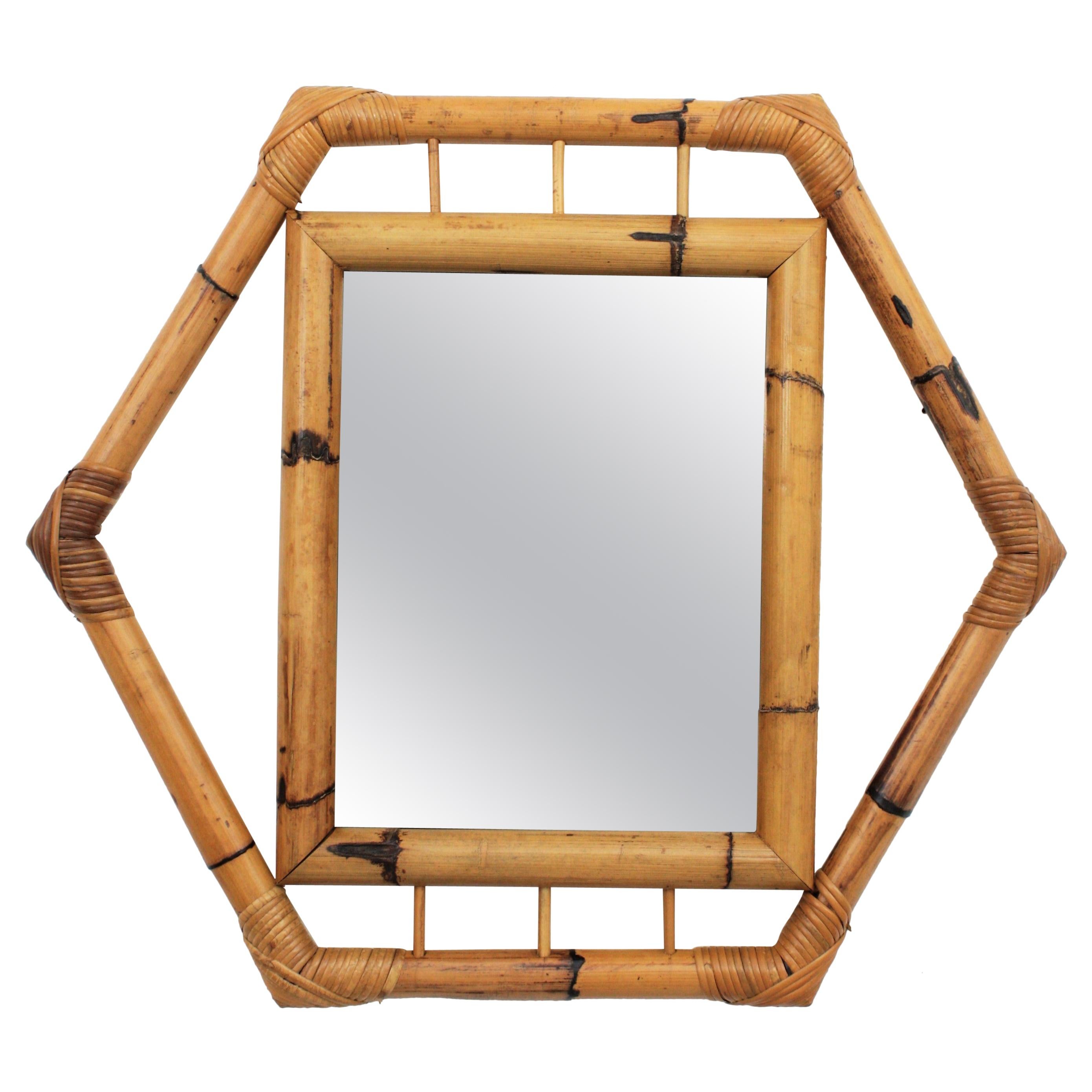 Miroir hexagonal en bambou avec verre fumé, France, années 1950 en vente 2