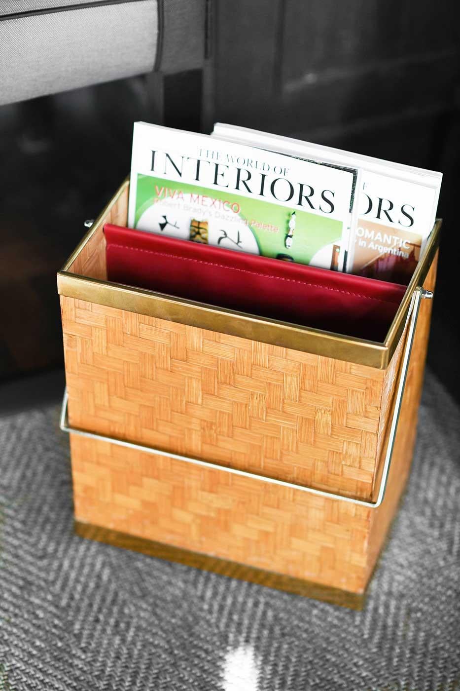 Bamboo magazine rack with brass details and internal divider. Italian production 1980.
Product details
Dimensions: 30w x 32h x 20d cm
Materials: bamboo, brass, fabric.
Production: Italian manufacture 1980.