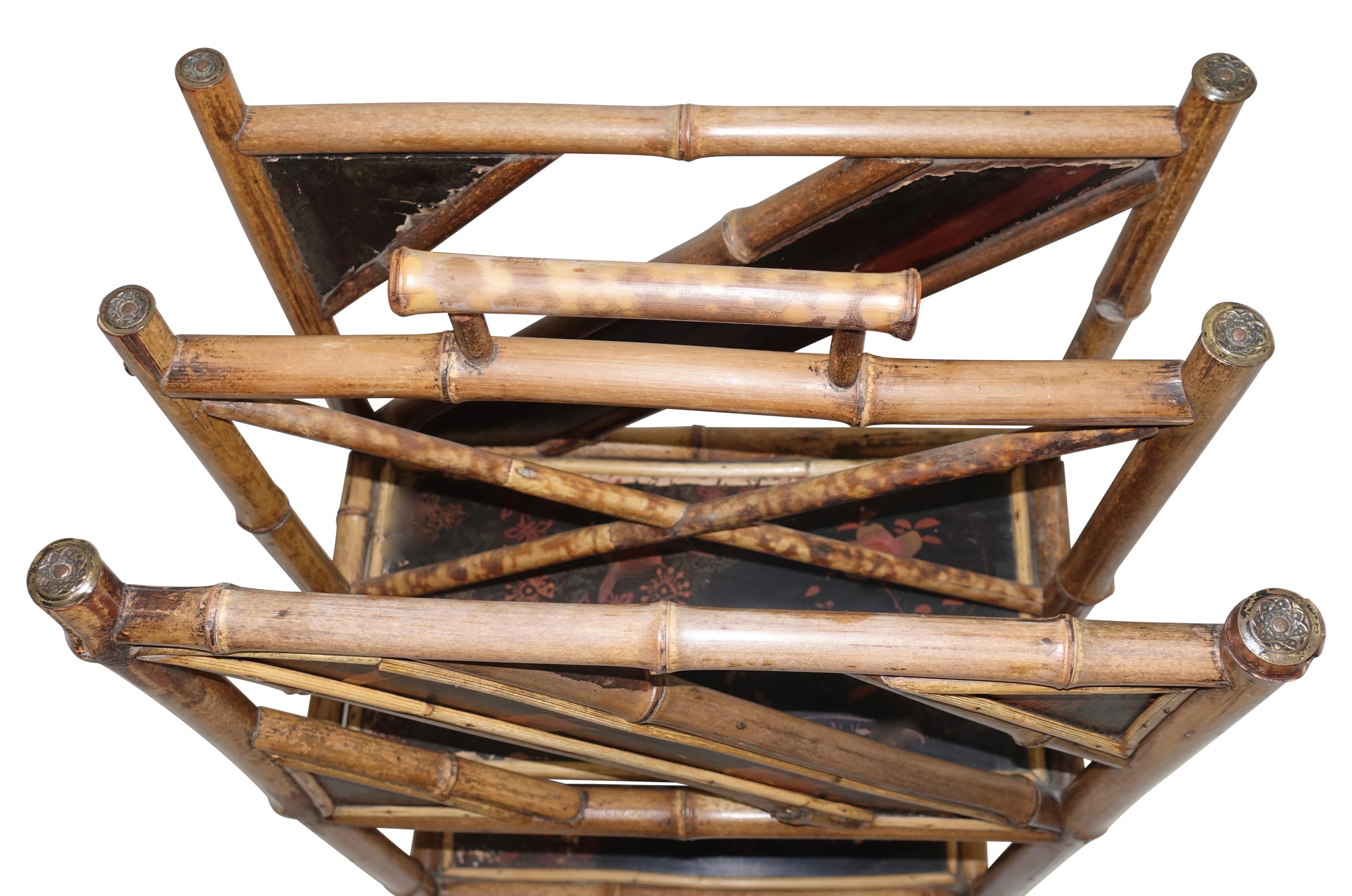 Zeitschriftenständer aus Bambus mit Lacktafeln, 19. Jahrhundert (Englisch) im Angebot
