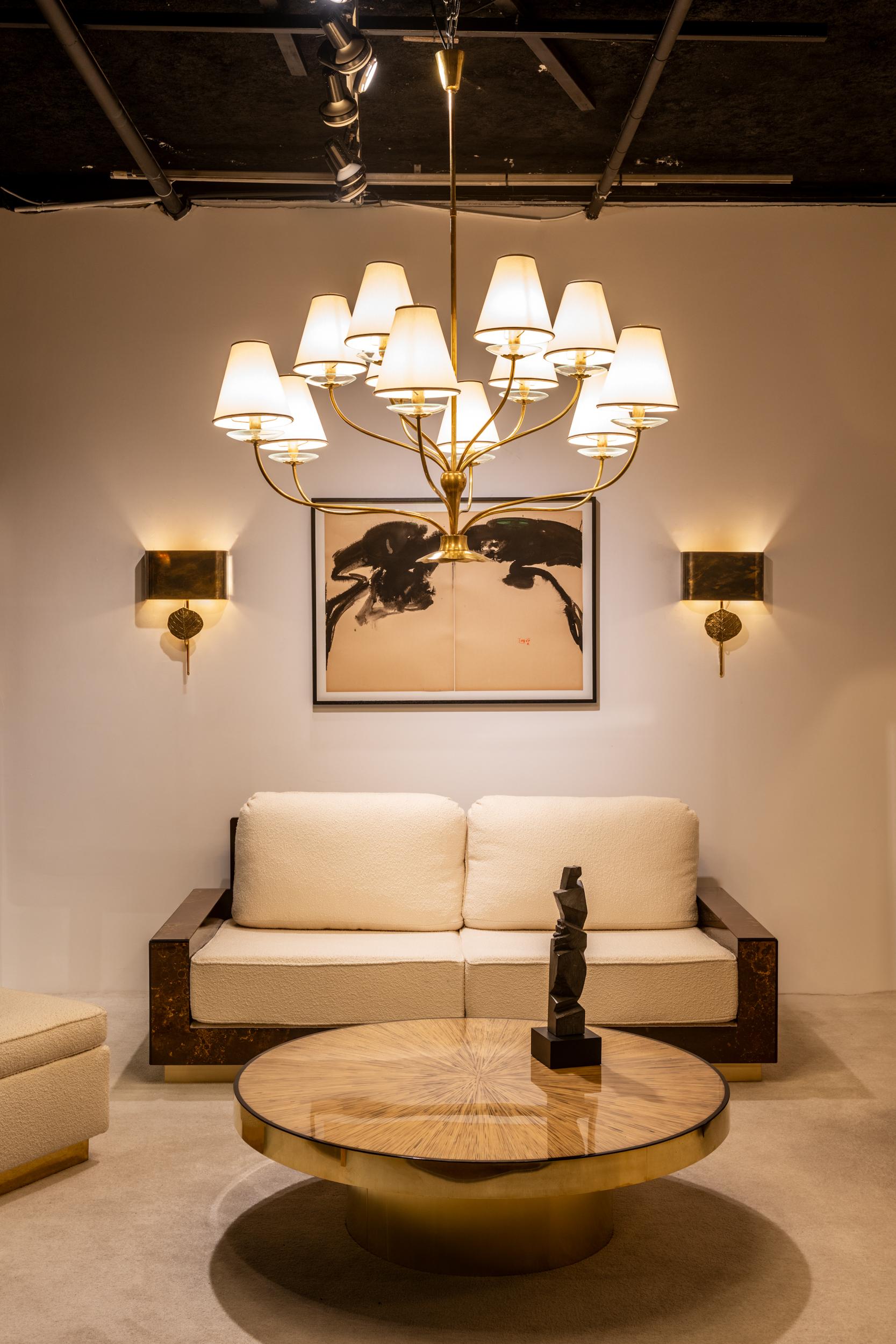 Table basse en marqueterie de bambou et laiton 1980 en vente 2