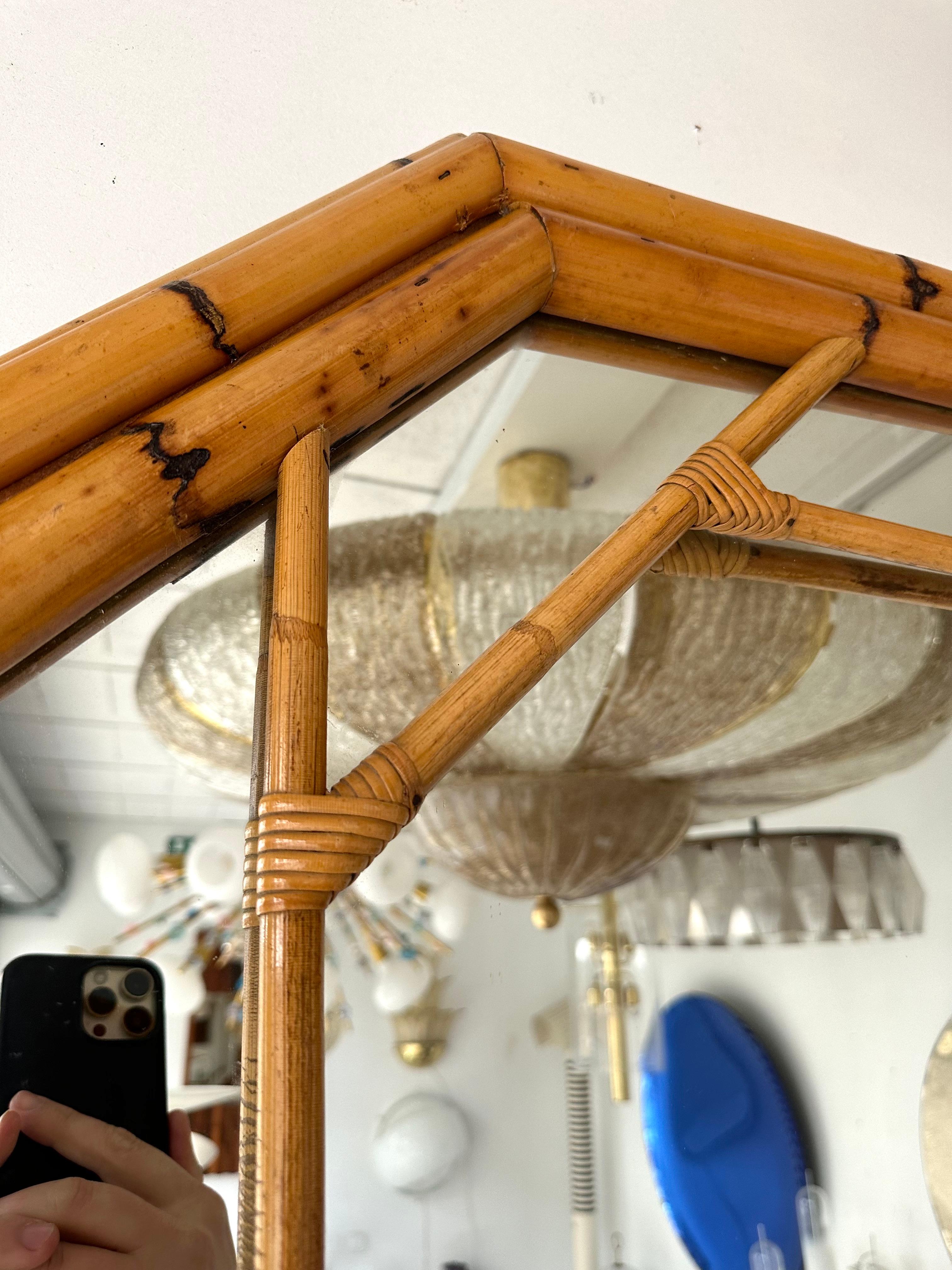 Miroir octogonal perlé en bambou de Vivai Del Sud. Italie, 1970 en vente 3