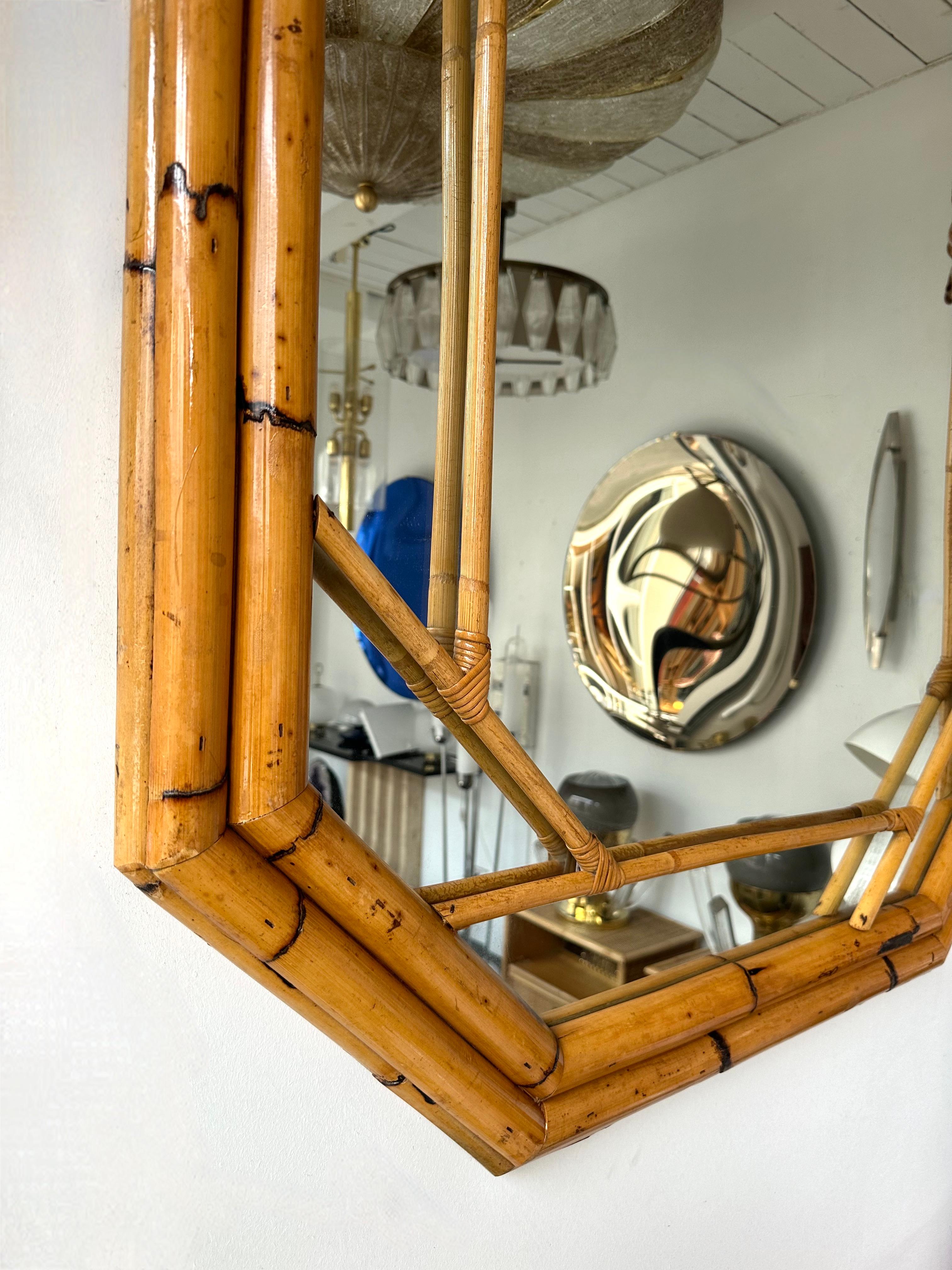 Miroir octogonal perlé en bambou de Vivai Del Sud. Italie, 1970 en vente 2