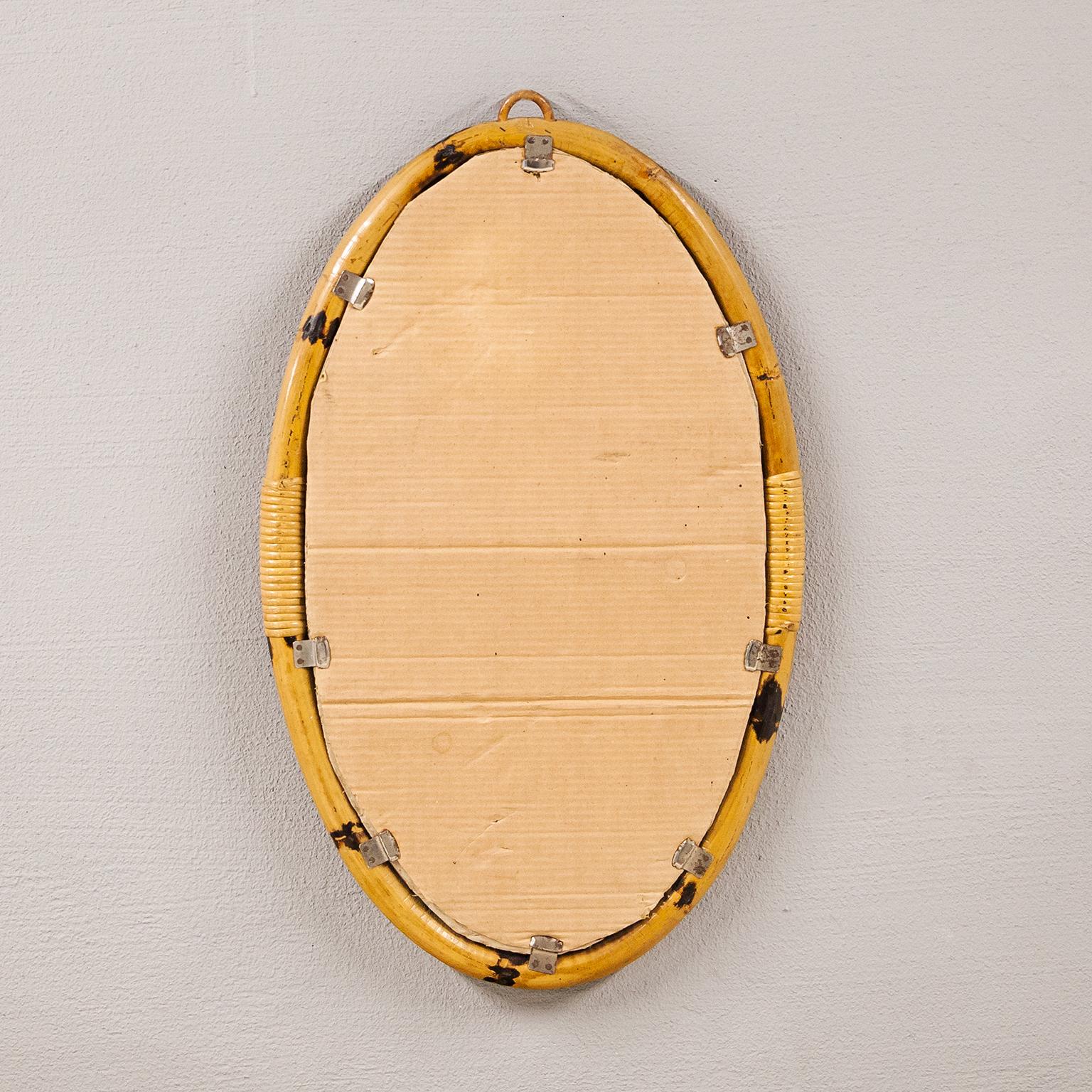 Bamboo Oval Mirror France 1950s In Good Condition For Sale In Munich, DE