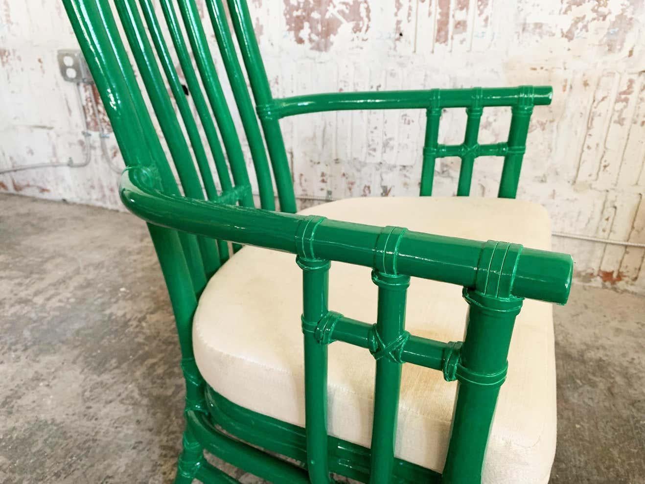 Pagoden-Esszimmerstühle aus Bambus von McGuire, Sechser-Set (Polster) im Angebot