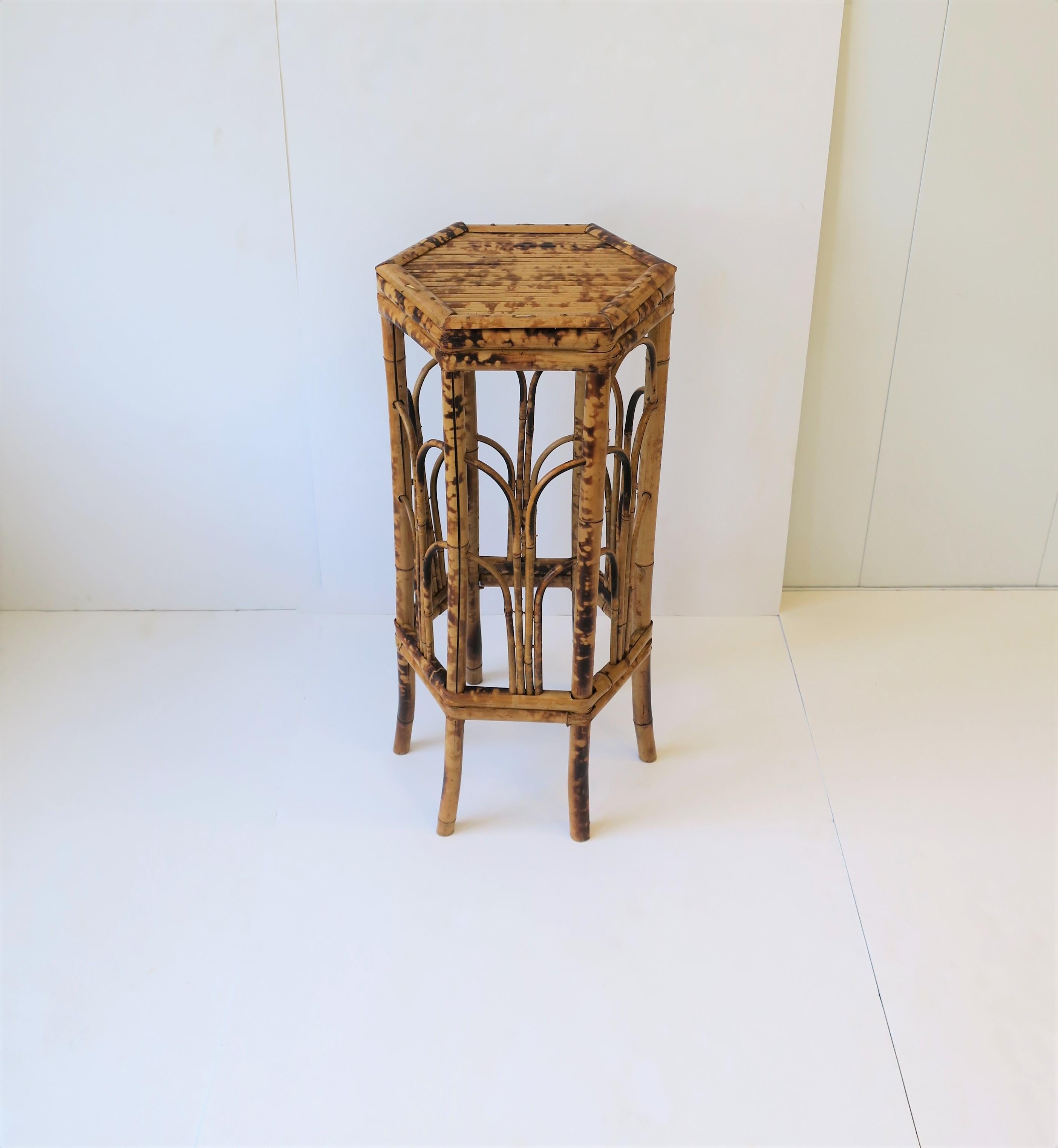 Bamboo Pedestal Column Table In Good Condition In New York, NY