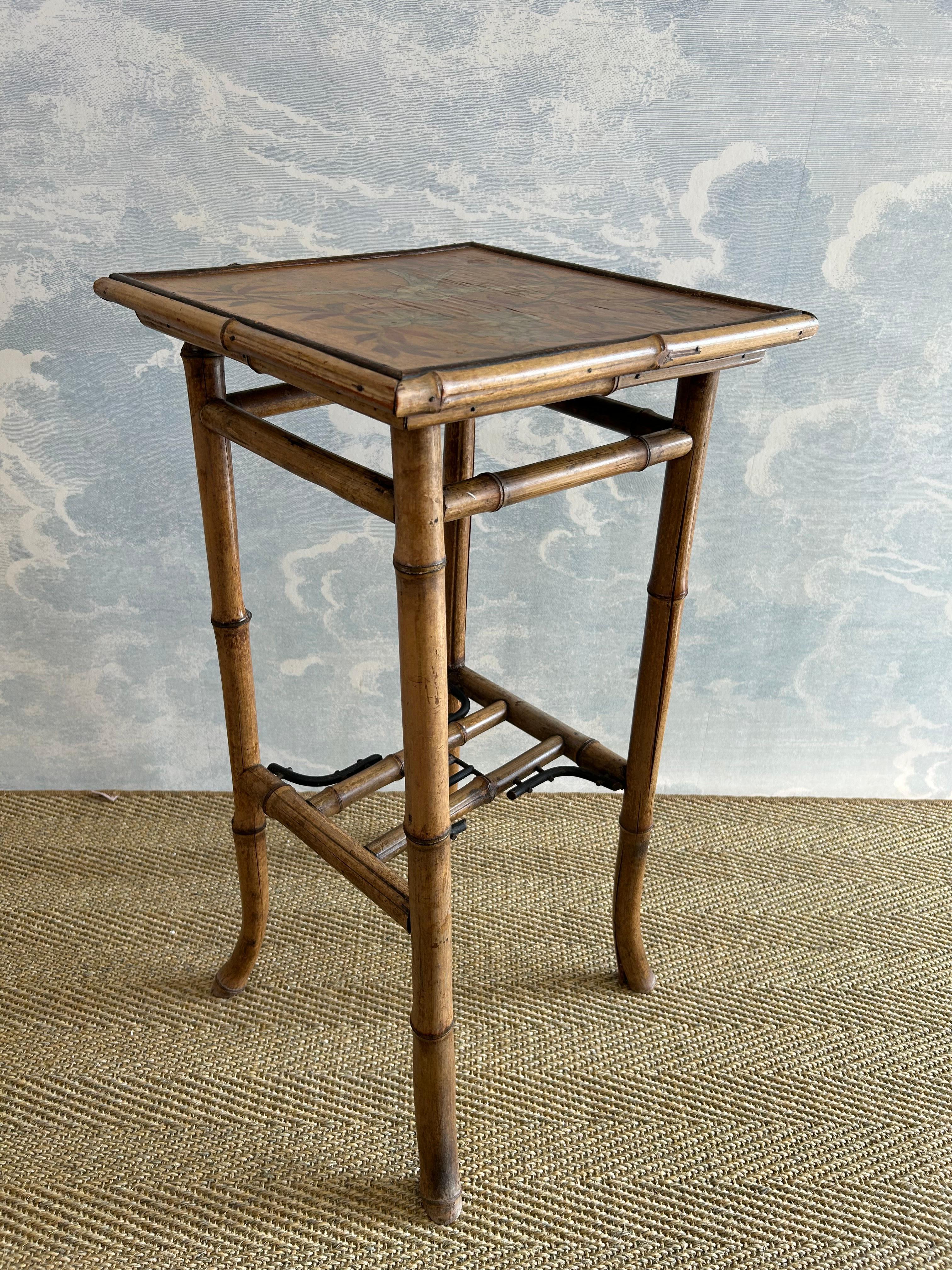 Bamboo Pedestal Table with Hand Painted Bird And Flower Motif, France, 19th Cent État moyen - En vente à Cork, IE