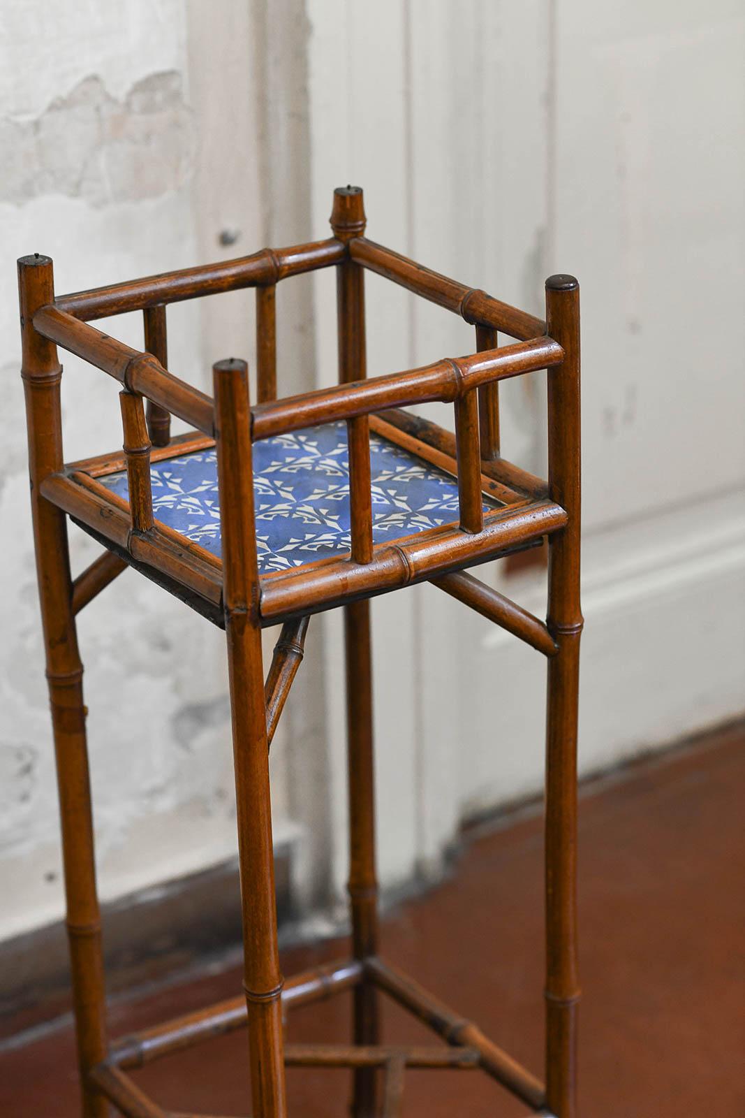 Soporte de bambú para plantas en venta 1