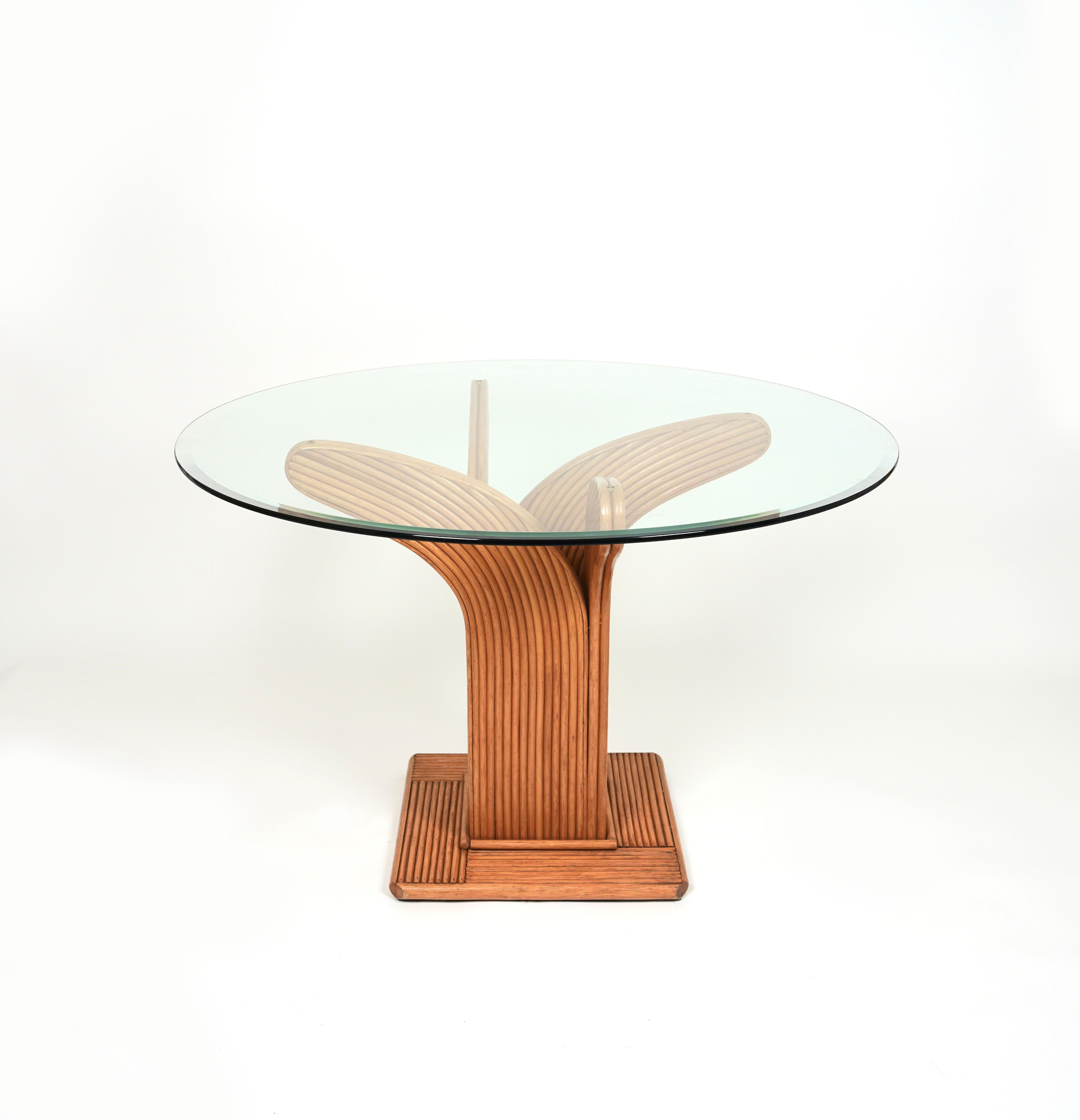 Mid-Century Modern Bamboo Rattan and Glass Round Dinning Room Table by Vivai Del Sud, Italy, 1970s For Sale