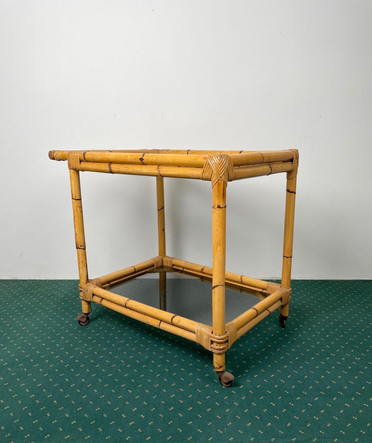 Bamboo Rattan and Smoked Glass Bar Serving Cart Trolley, Italy, 1960s For Sale 5
