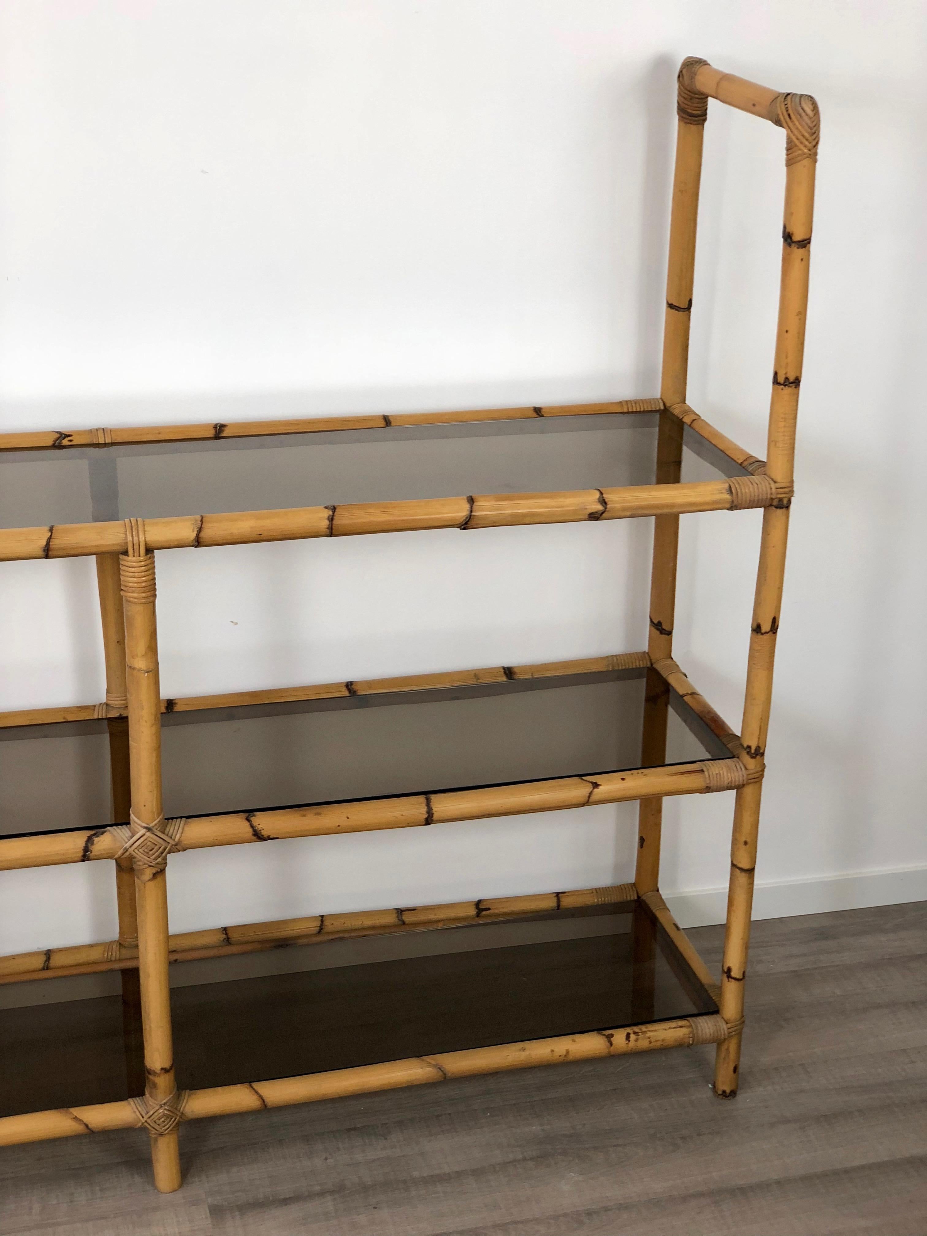Mid-Century Modern Bamboo Rattan and Smoked Glass Console Bookcase Étagère, Italy, 1960s For Sale