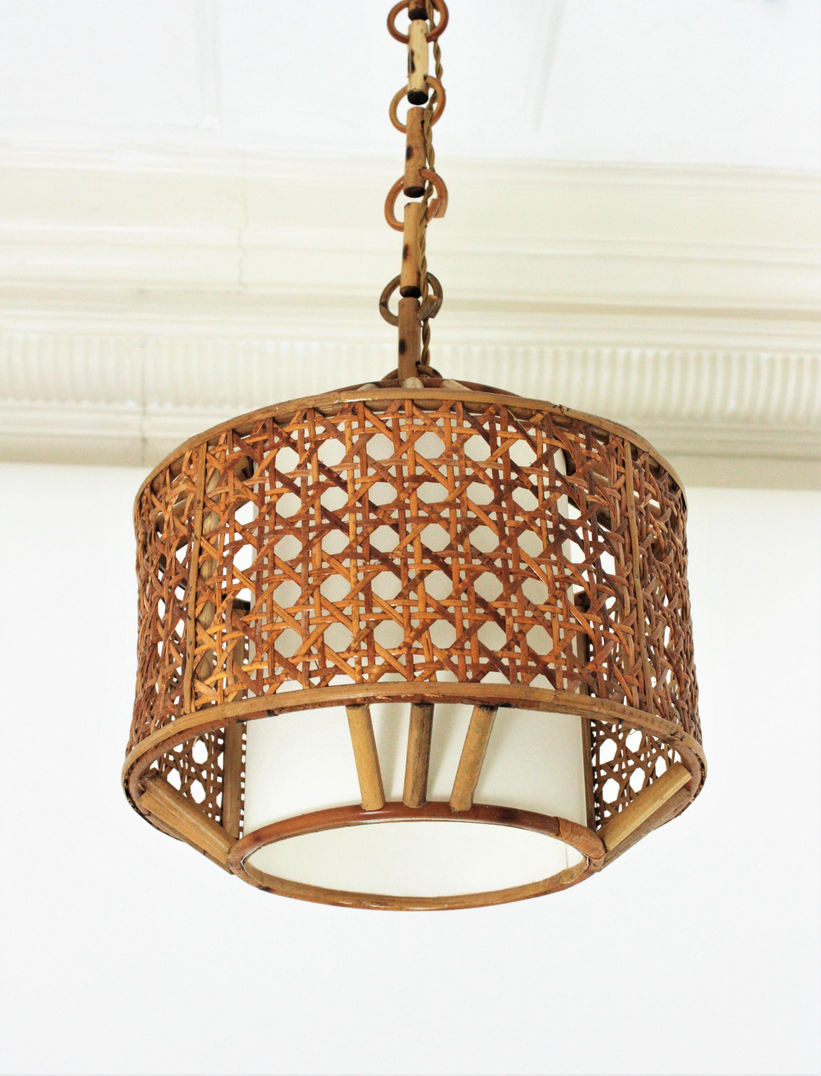 Bamboo Rattan and Wicker Weave Drum Pendant Light or Lantern  In Good Condition For Sale In Barcelona, ES