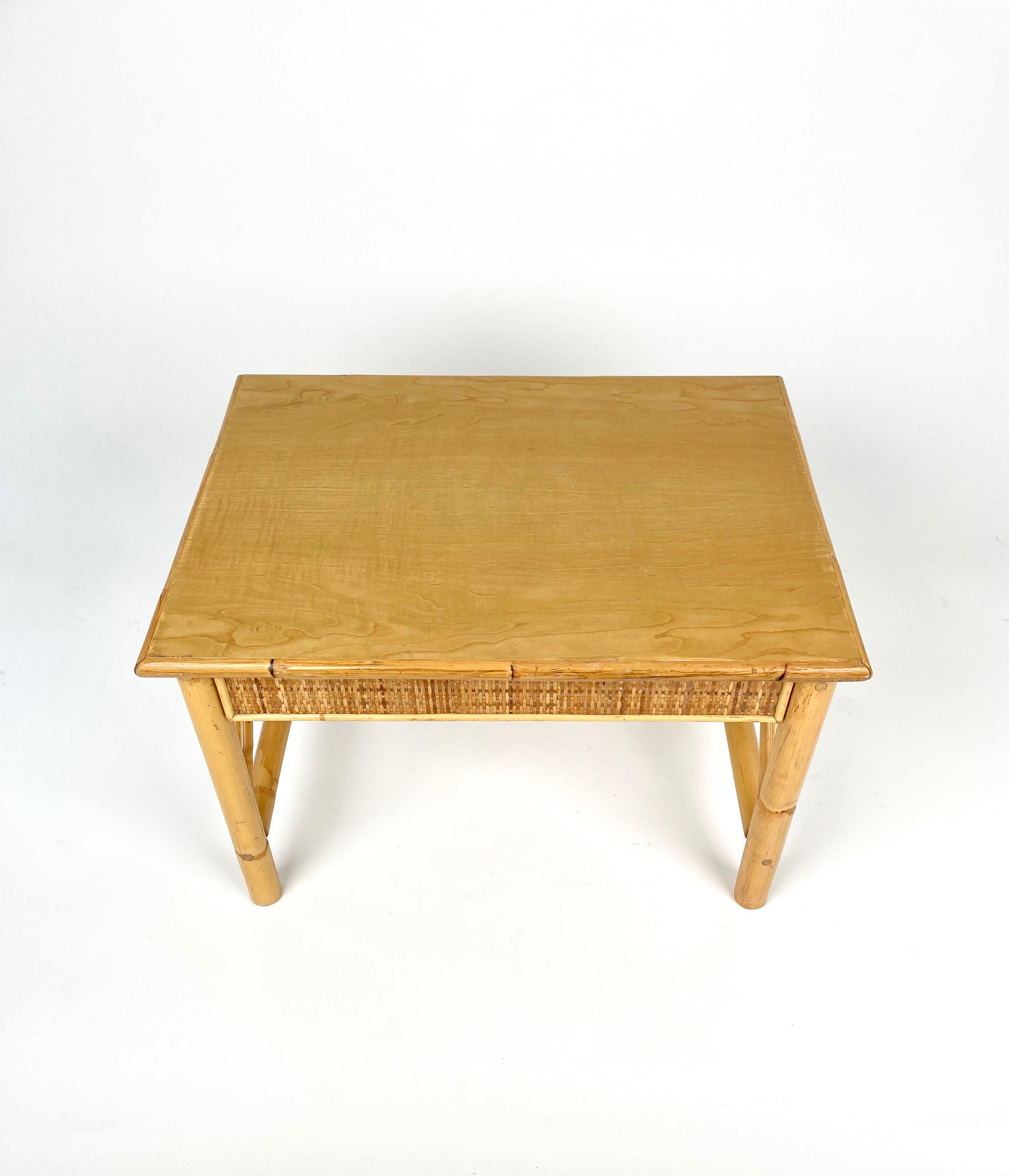 Paar Beistelltische aus Bambus, Rattan und Holz, Italien 1980er Jahre im Angebot 4