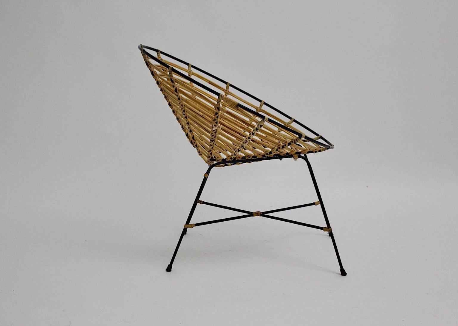 Mid-20th Century Bamboo Rattan Brown Vintage Mid-Century Modern Lounge Chair, Italy, 1960s For Sale