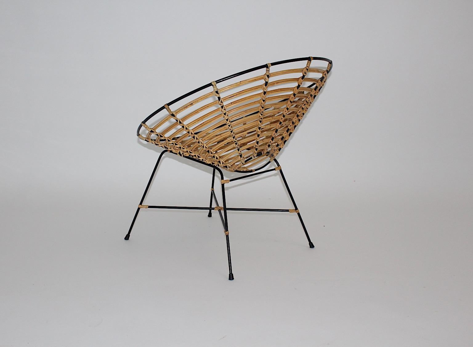 Metal Bamboo Rattan Brown Vintage Mid-Century Modern Lounge Chair, Italy, 1960s For Sale