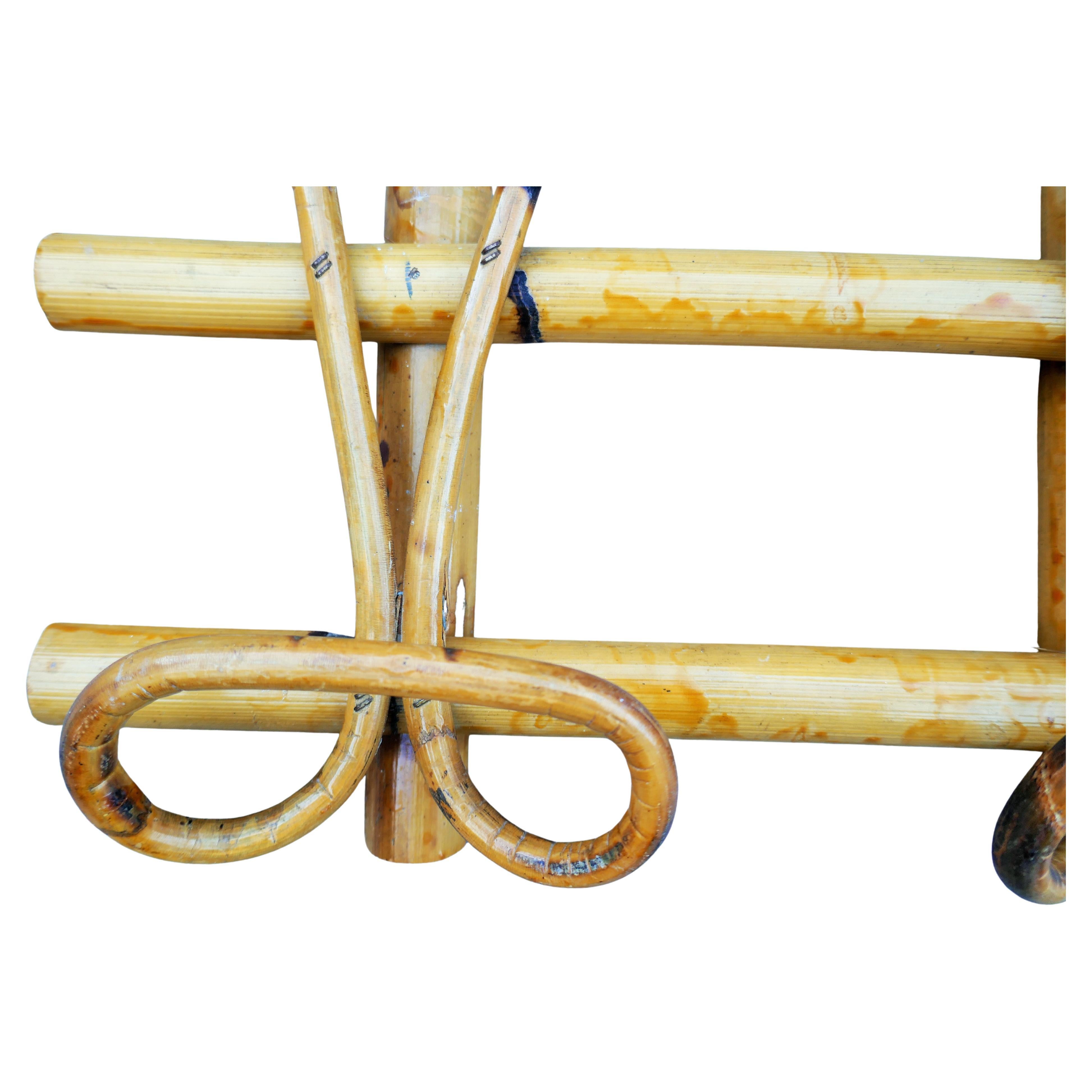 Bamboo Rattan Coat Hanger In Good Condition For Sale In Lugo, IT