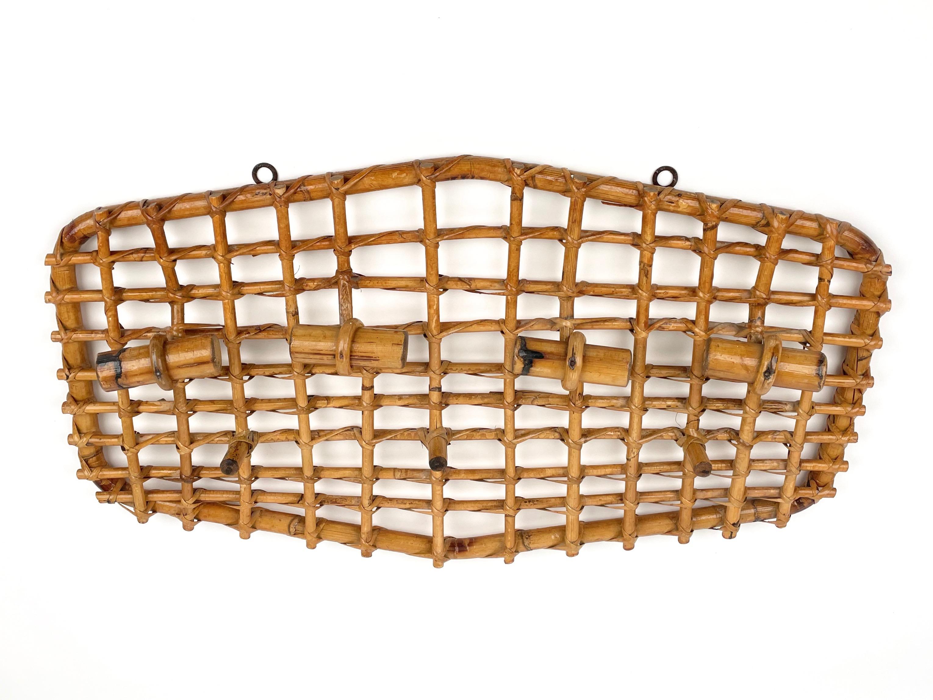 Mid-Century Modern Bamboo & Rattan Coat Rack Hanger Attributed to Olaf von Bohr, Italy, 1950s For Sale