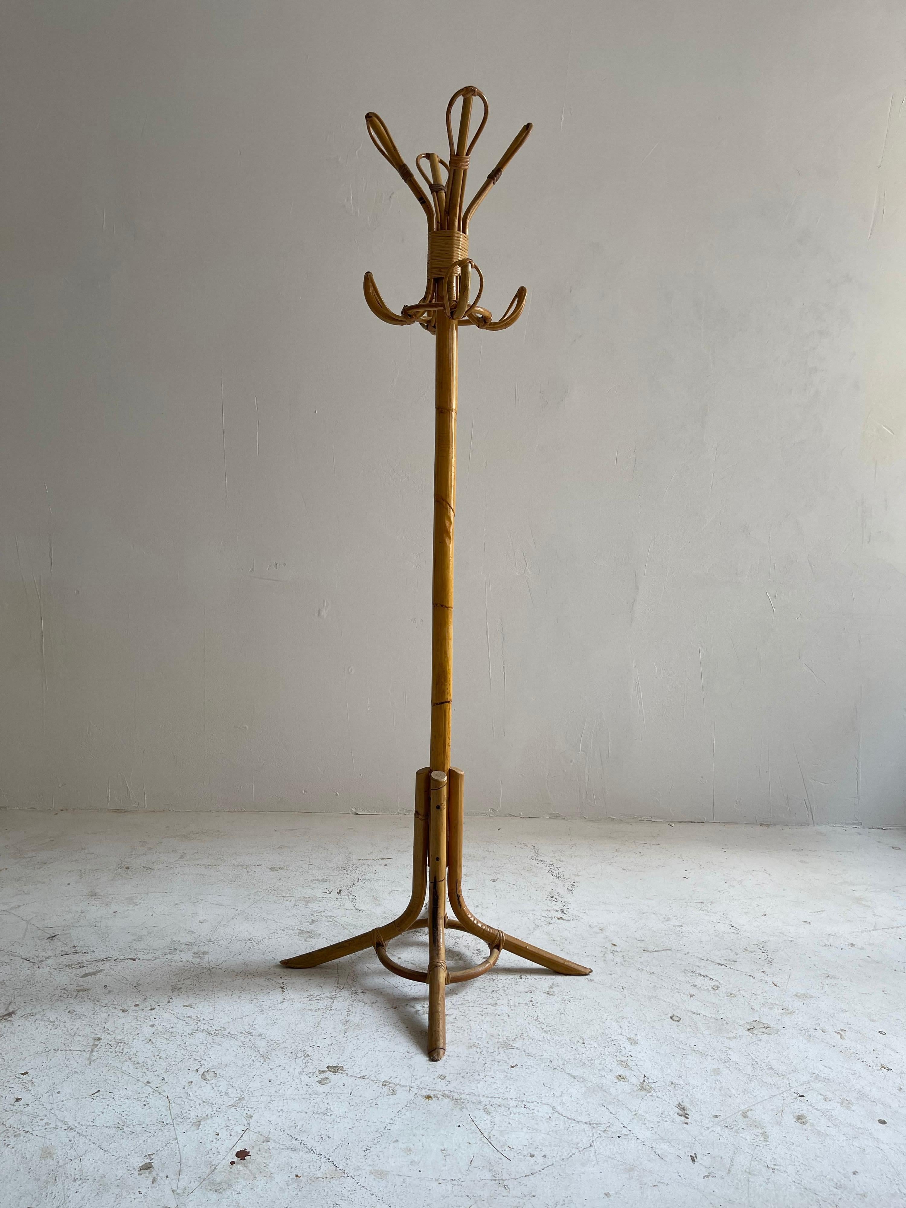 Bamboo rattan coat stand, Italy, 1970.