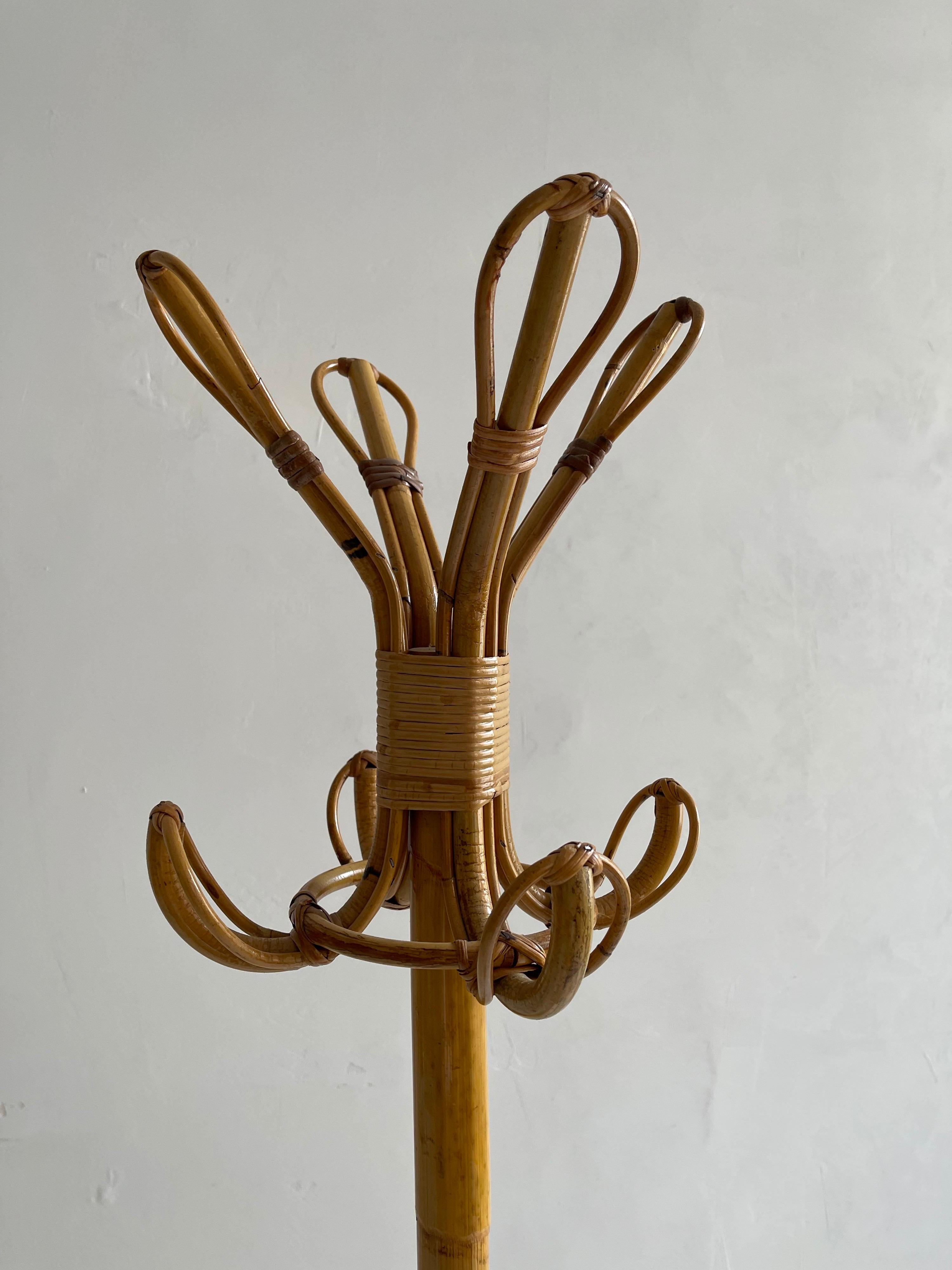 Mid-Century Modern Bamboo Rattan Coat Stand, Italy, 1970 For Sale