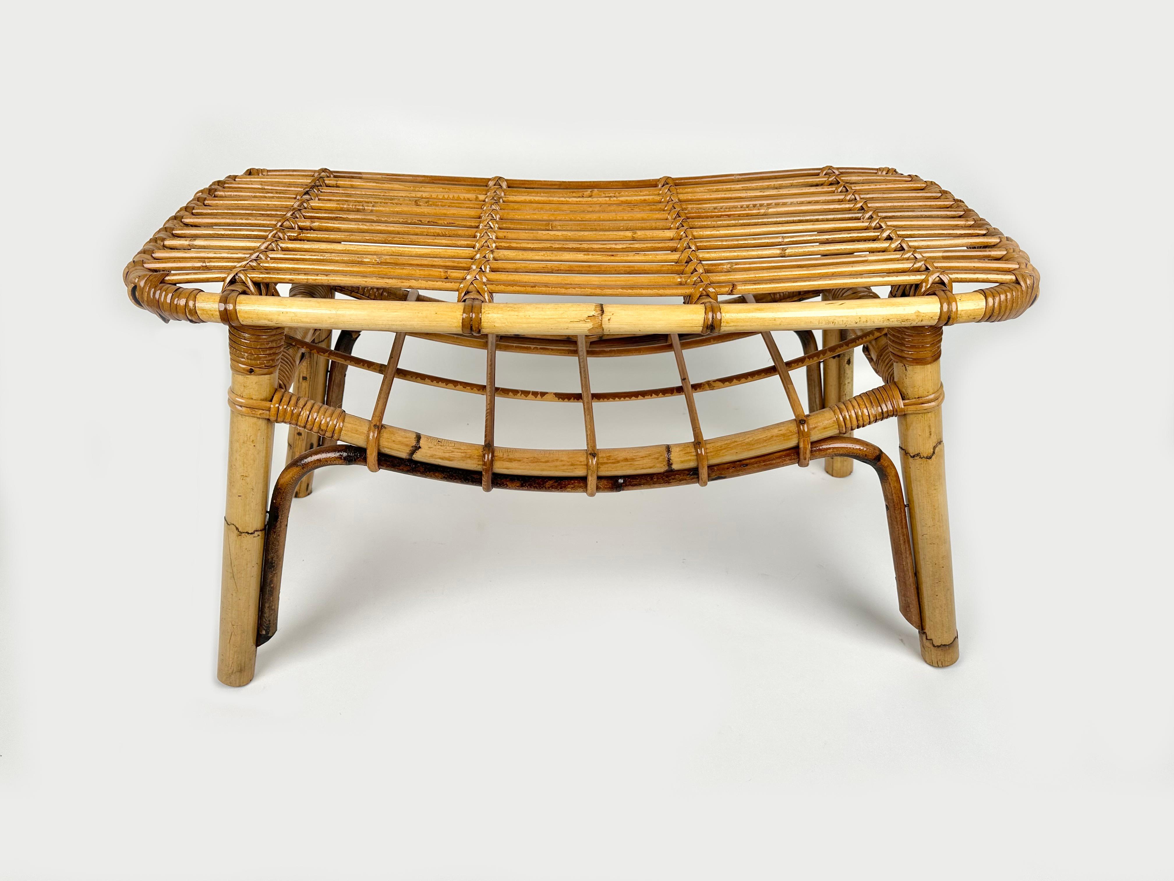 Bamboo & Rattan French Riviera Coffee Table with Magazine Rack, Italy 1960s For Sale 4