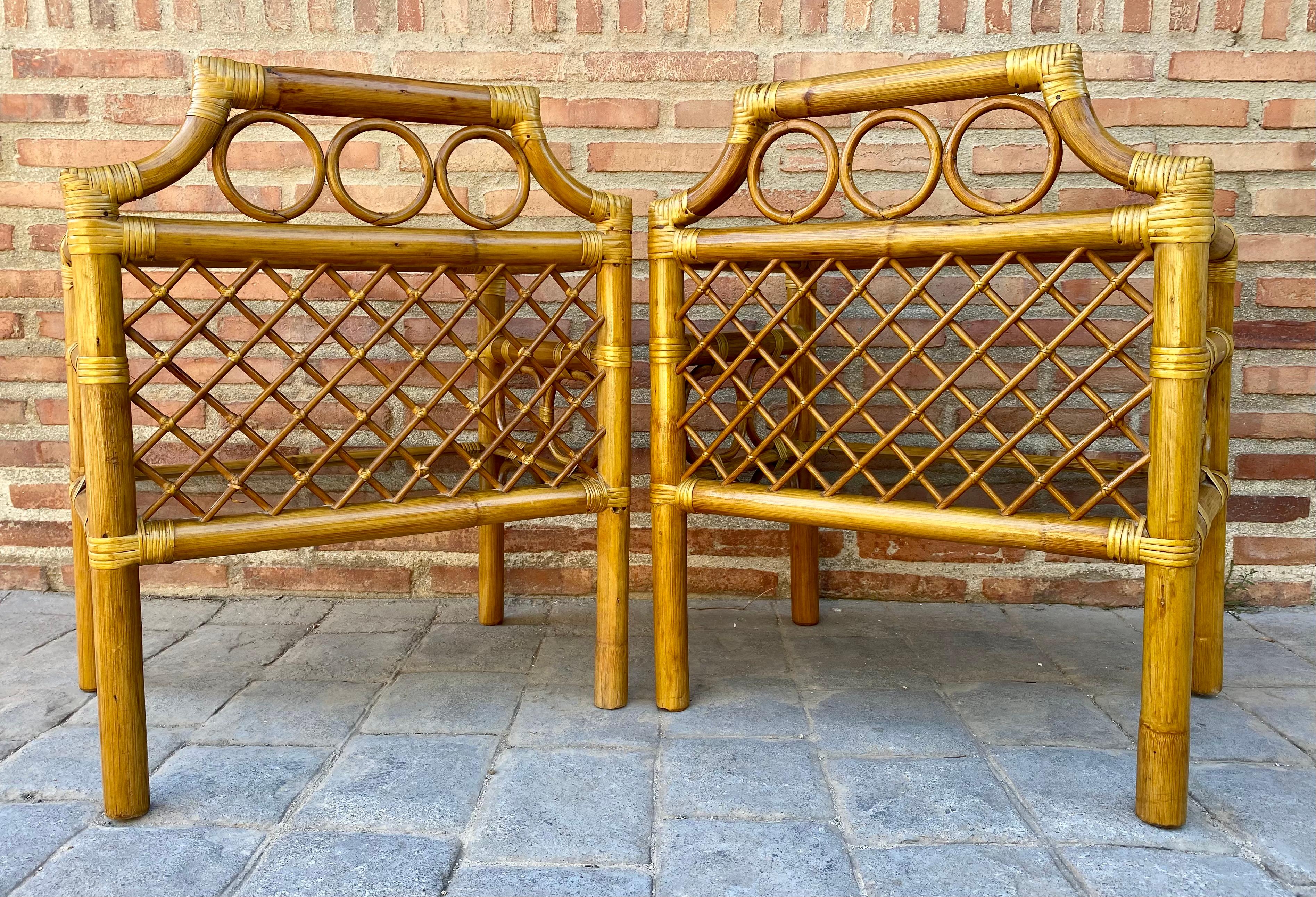 Mid-Century Modern Bamboo & Rattan Nightstands With Low Glass Shelves, Italy, 1960s, Set Of 2 For Sale