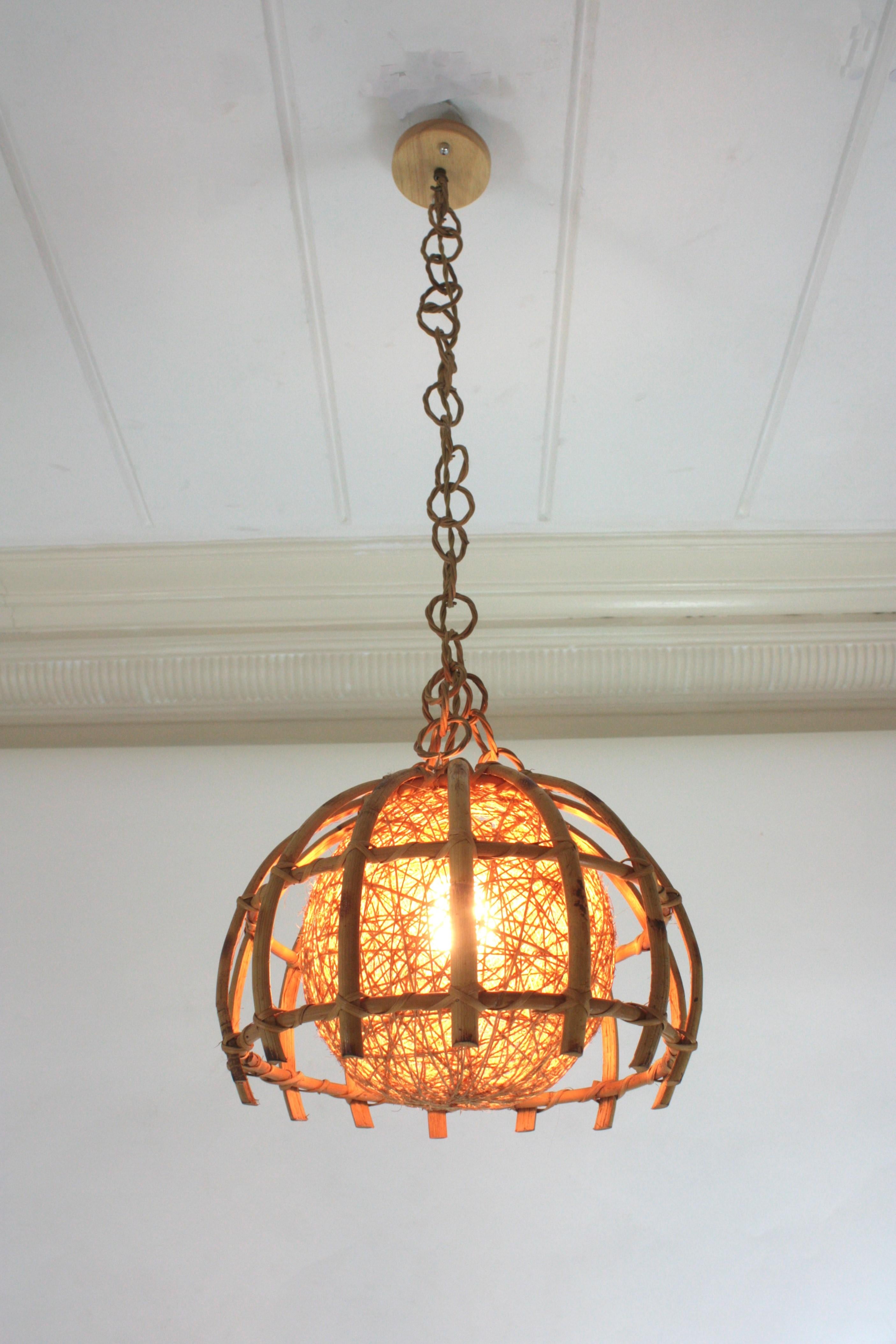Bamboo Rattan Pendelleuchte mit geflochtenem Seil Globe Lighting Lampenschirm im Angebot 4