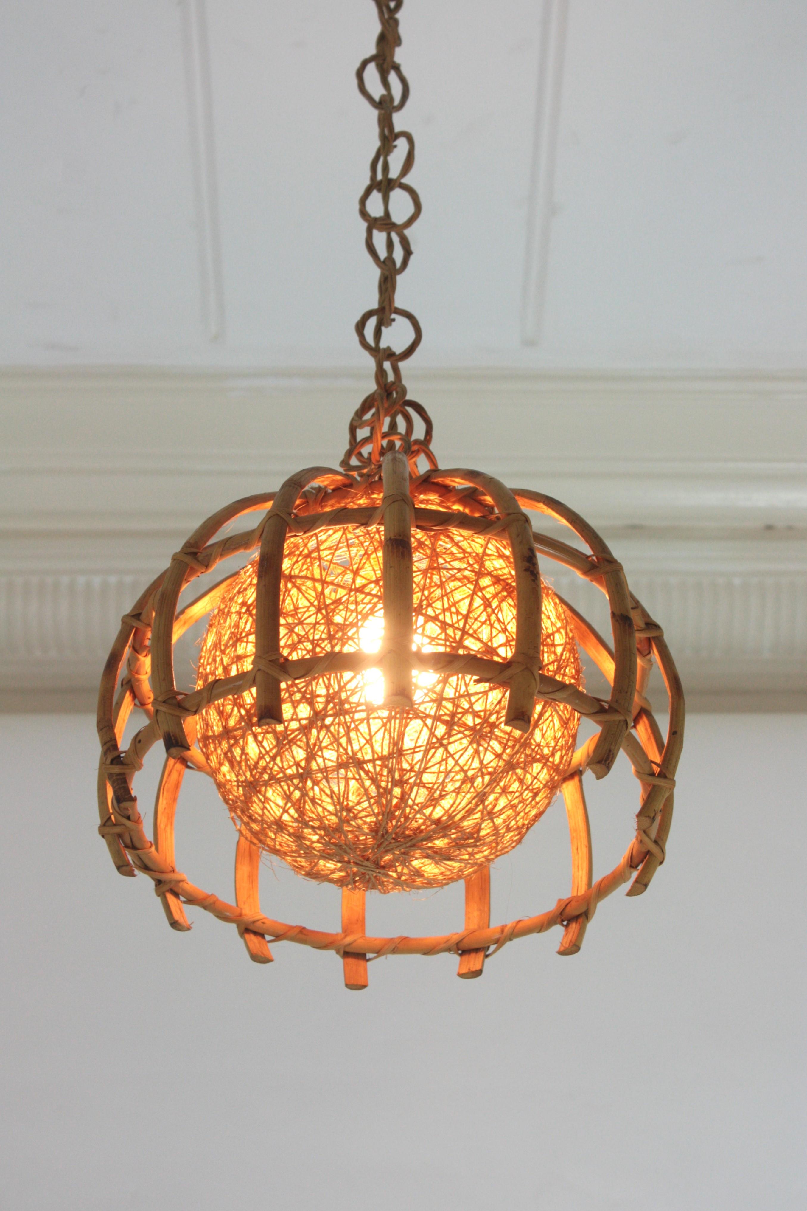 Bamboo Rattan Pendelleuchte mit geflochtenem Seil Globe Lighting Lampenschirm im Angebot 6