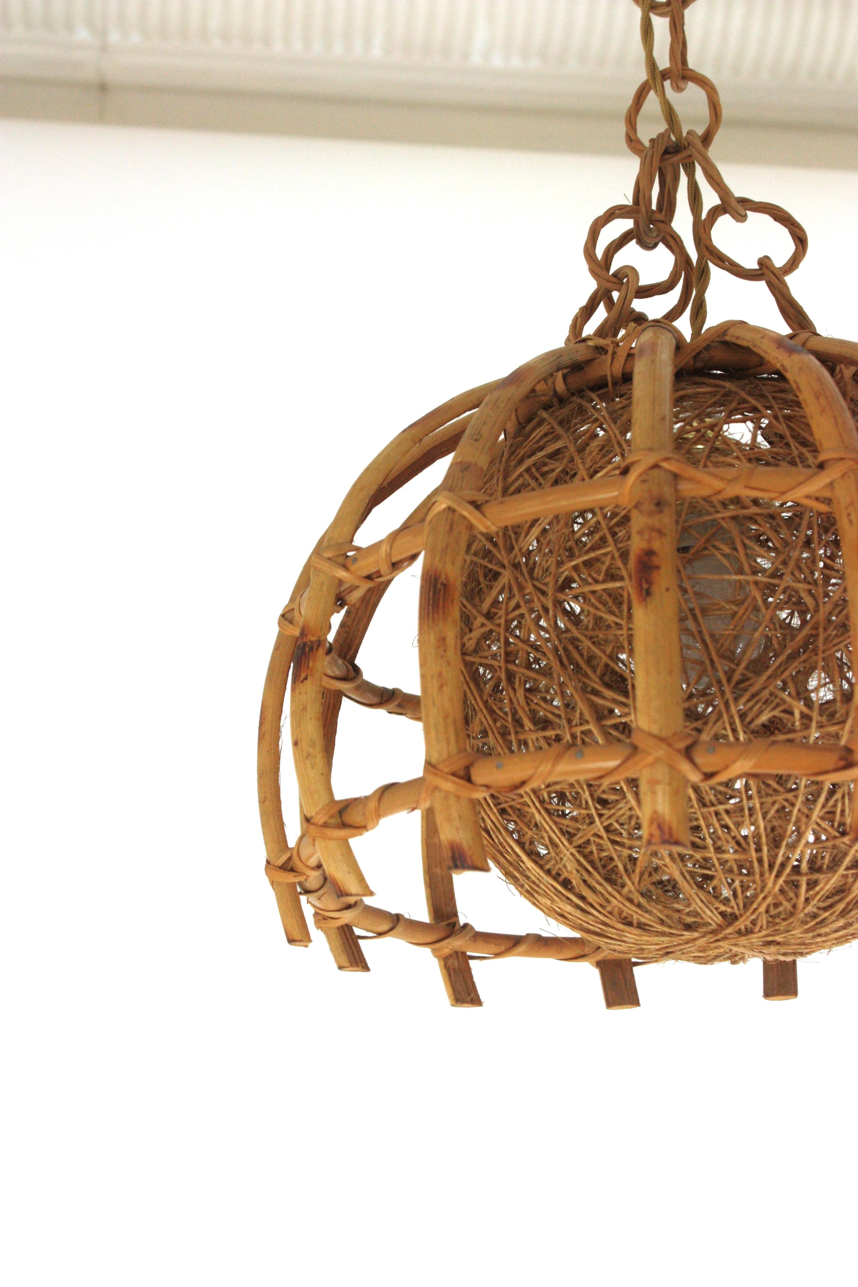 Bamboo Rattan Pendelleuchte mit geflochtenem Seil Globe Lighting Lampenschirm im Angebot 9
