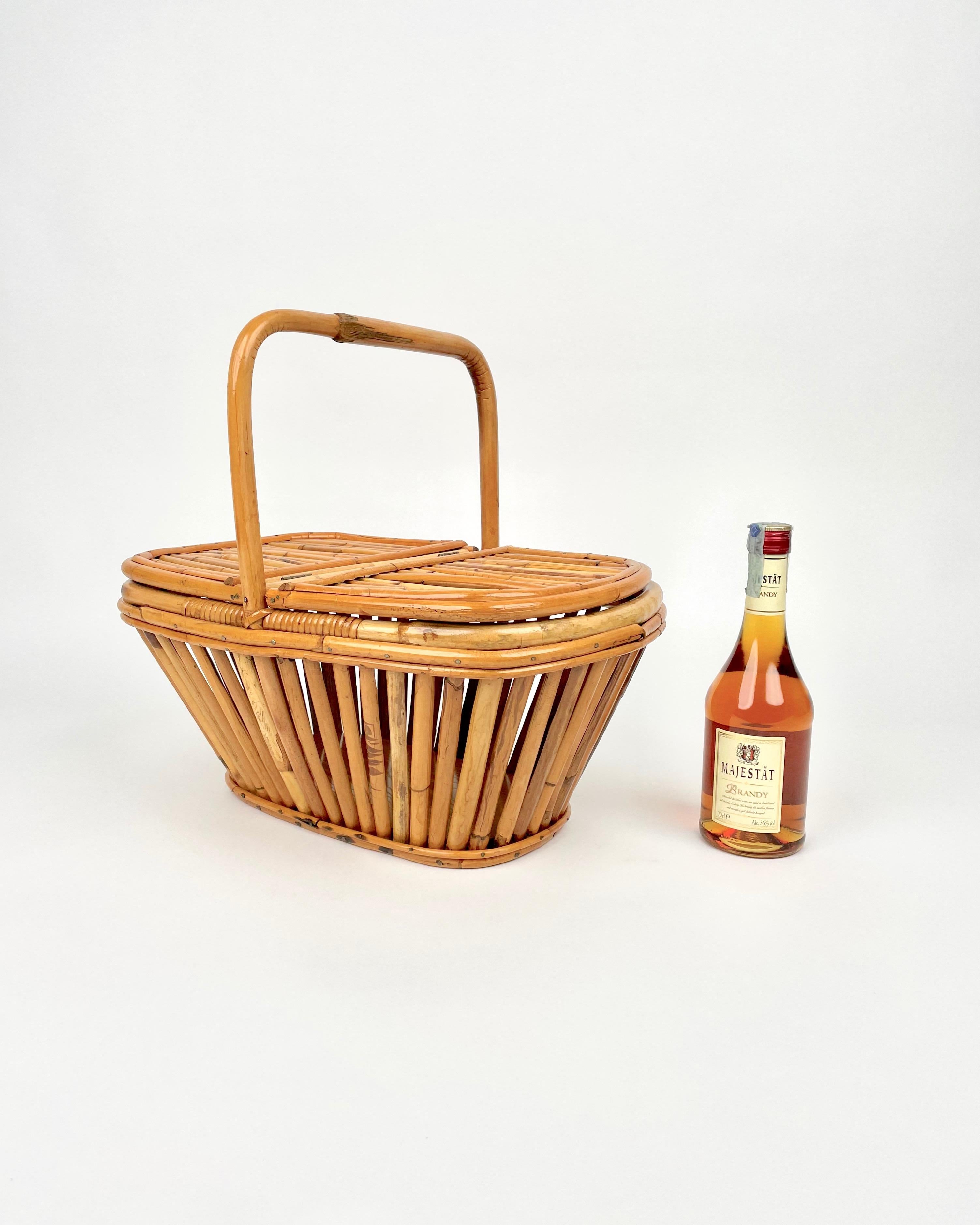 Bamboo & Rattan Picnic Basket, Italy, 1960s In Good Condition For Sale In Rome, IT