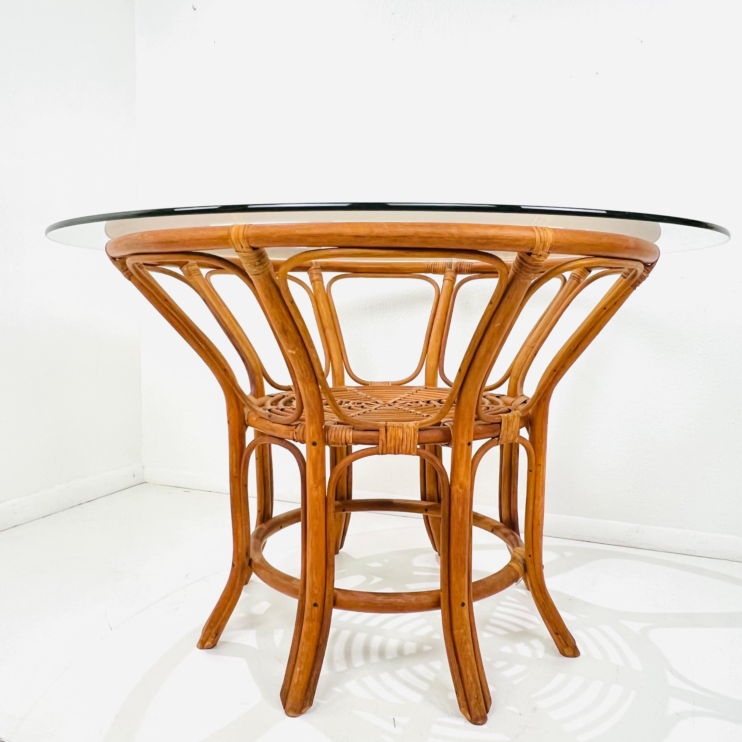 Late 20th Century Bamboo & Rattan Round Dining Table in the Style of Albini For Sale