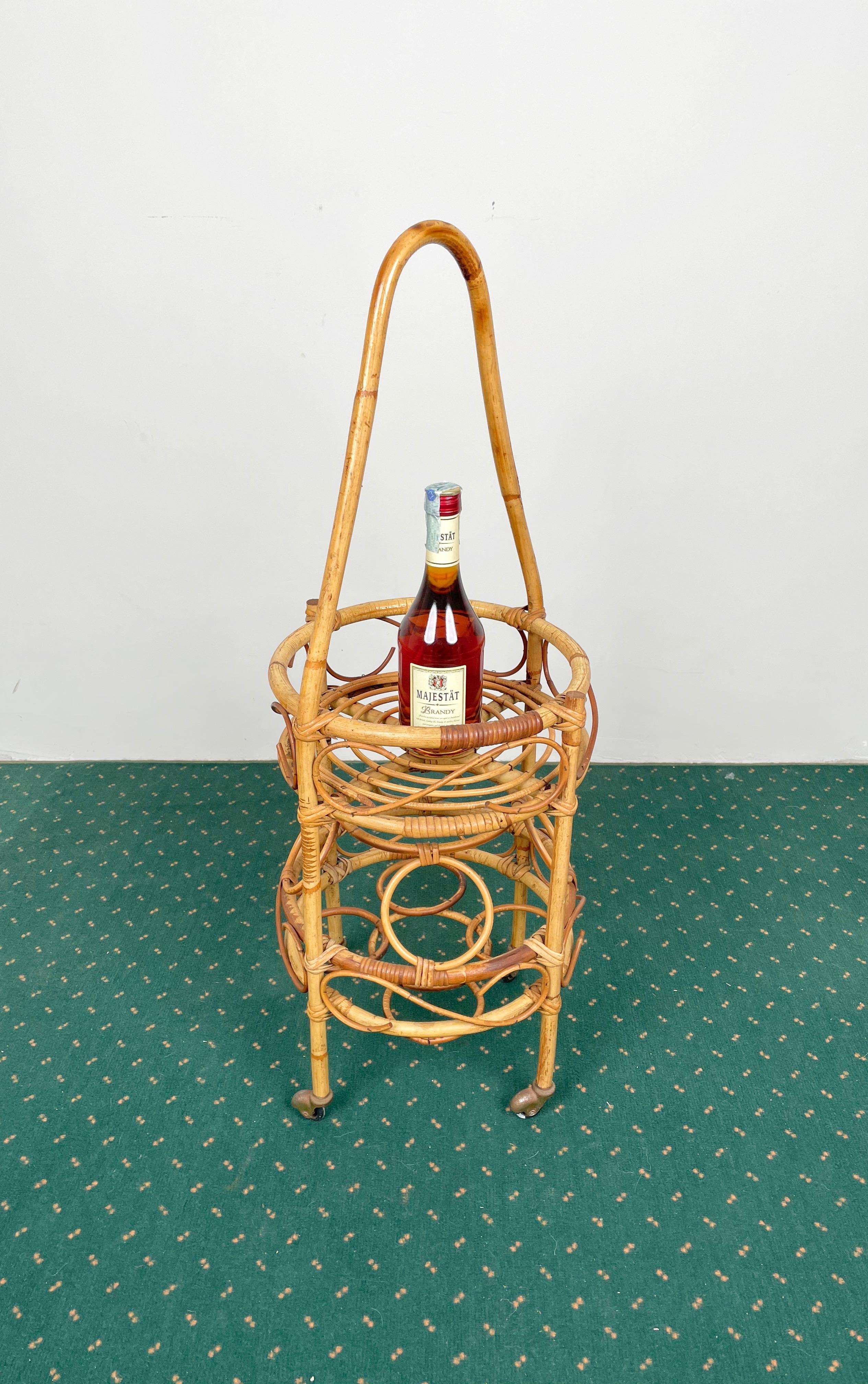 Mid-20th Century Bamboo Rattan Round Serving Bar Cart & Bottle Holder, Italy, 1960s For Sale