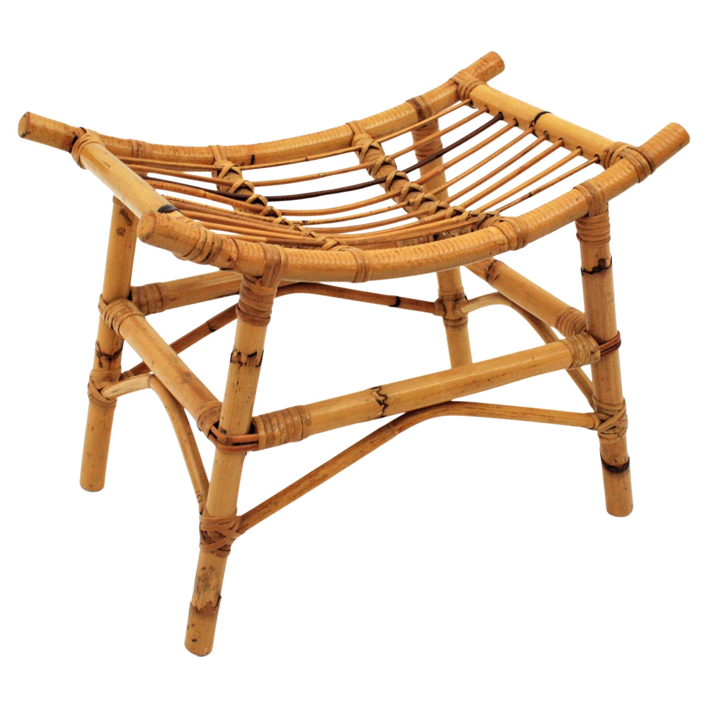 Eyecatching handcrafted bamboo and rattan stool, Spain, 1960s
This Mid-Century Modernist bamboo and rattan rectangular stool or small bench was handcrafted in Spain near 1960s.
Very well constructed it is all made by hand with a bamboo and rattan