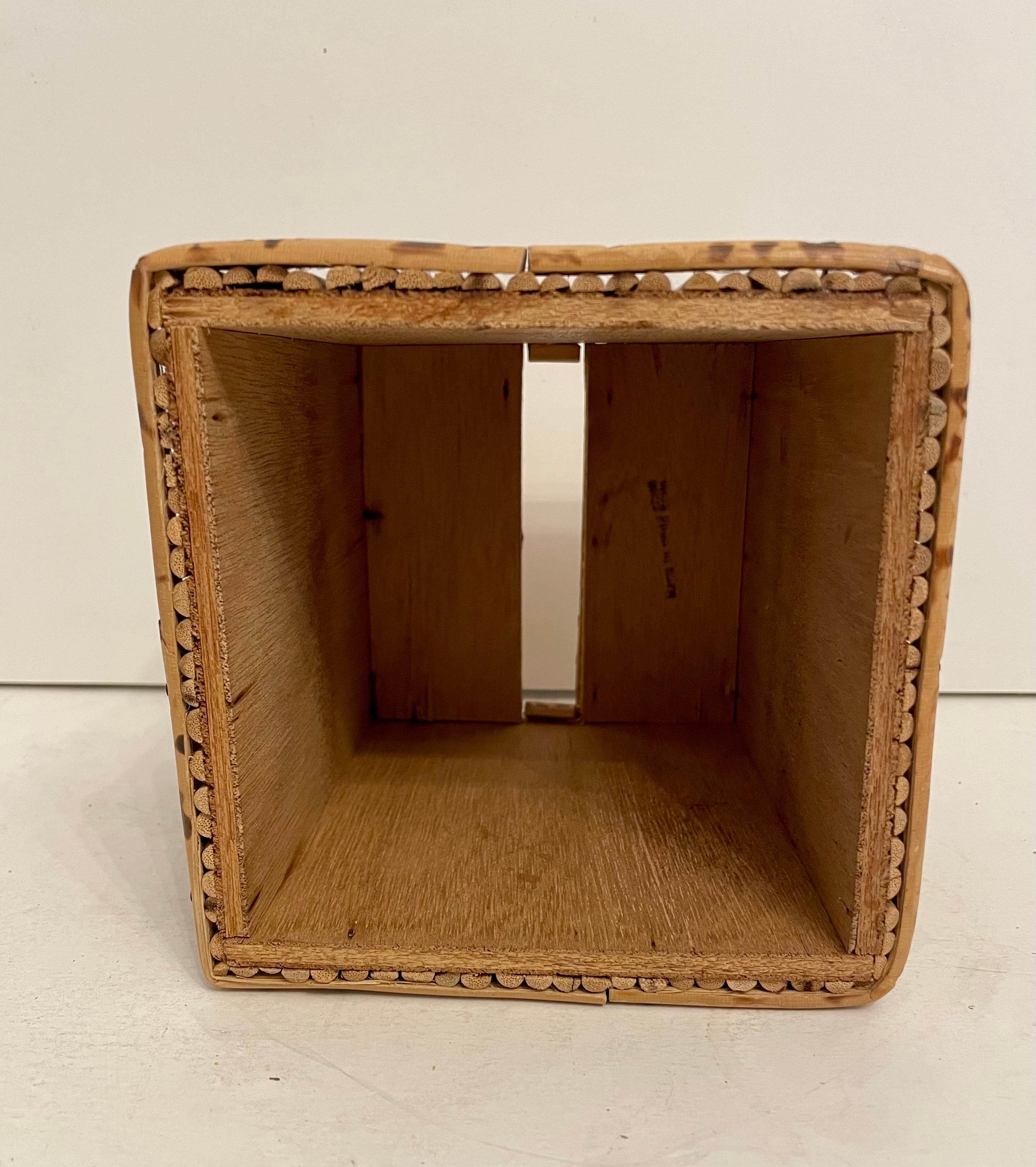 Mid-Century moderno Bamboo Rattan Tissue Box Cover Holder in vendita