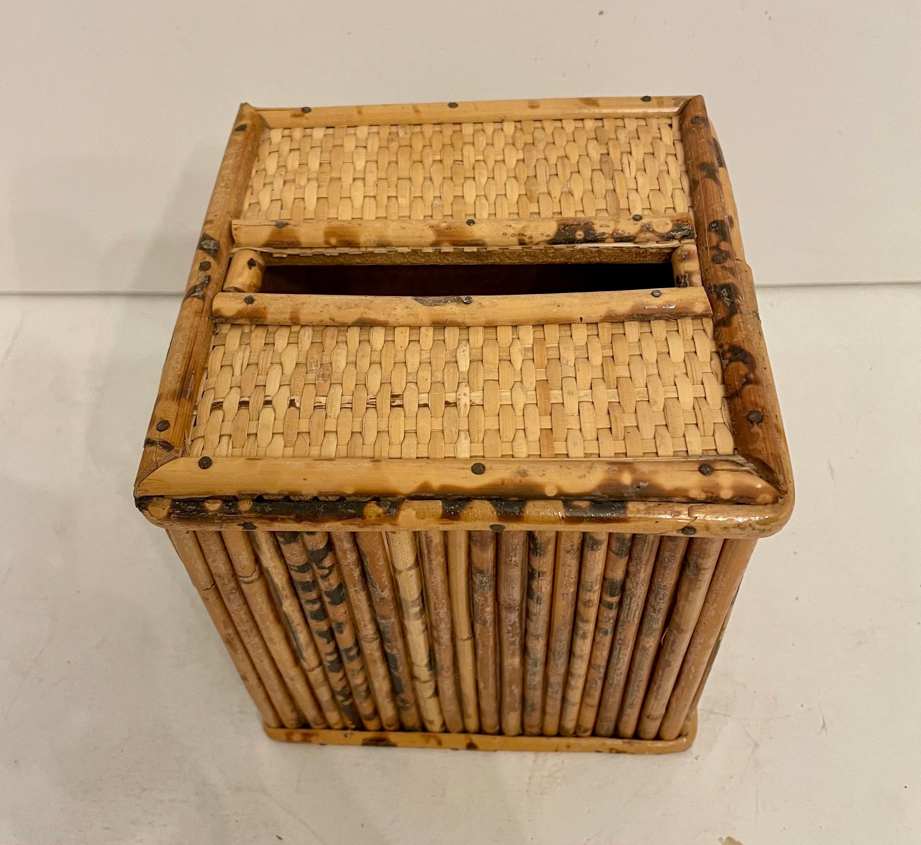 Bamboo Rattan Tissue Box Cover Holder In condizioni buone in vendita a New York, NY