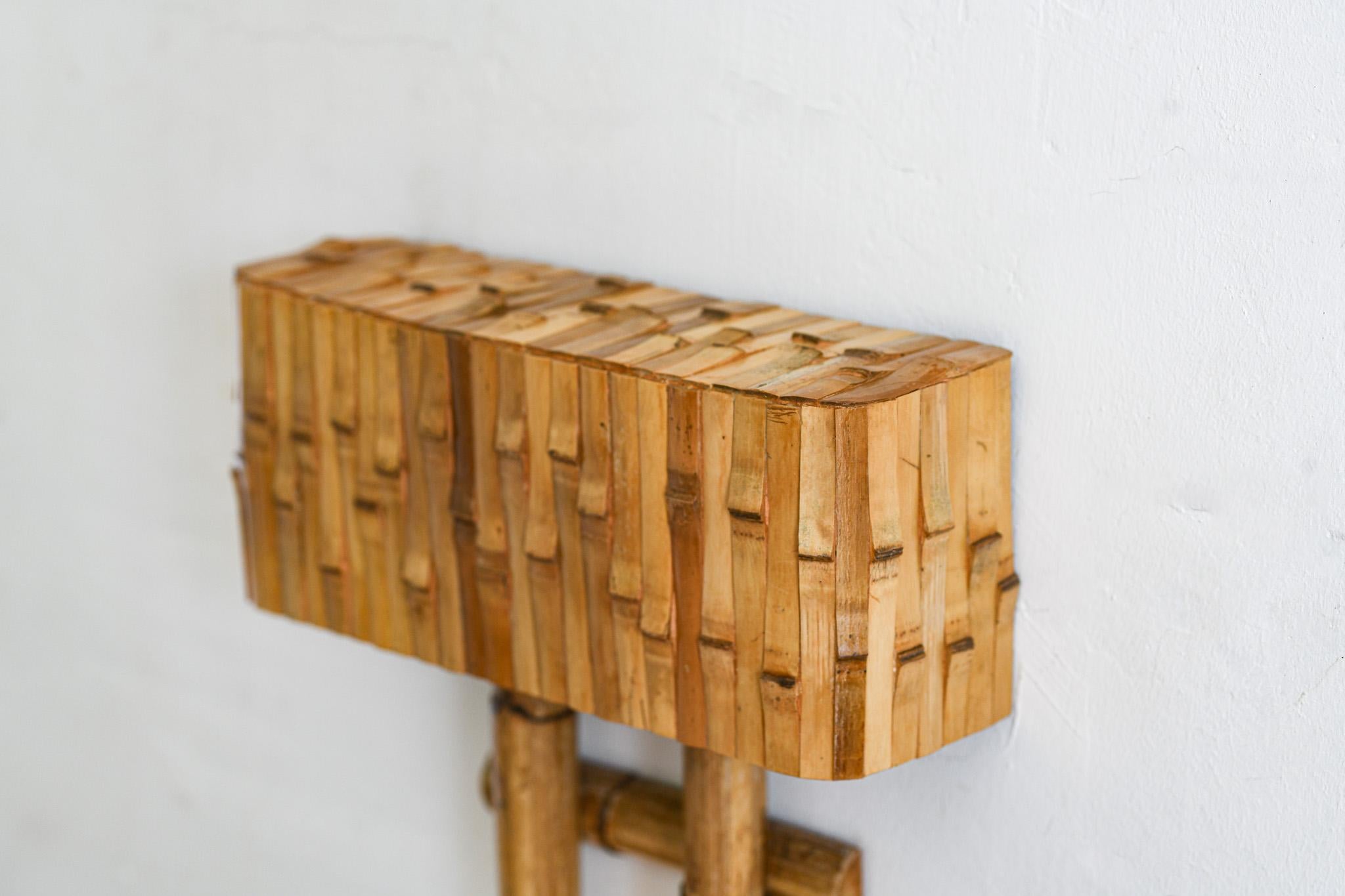 Fait main Lampe murale en bambou et rotin, mi-siècle moderne en vente